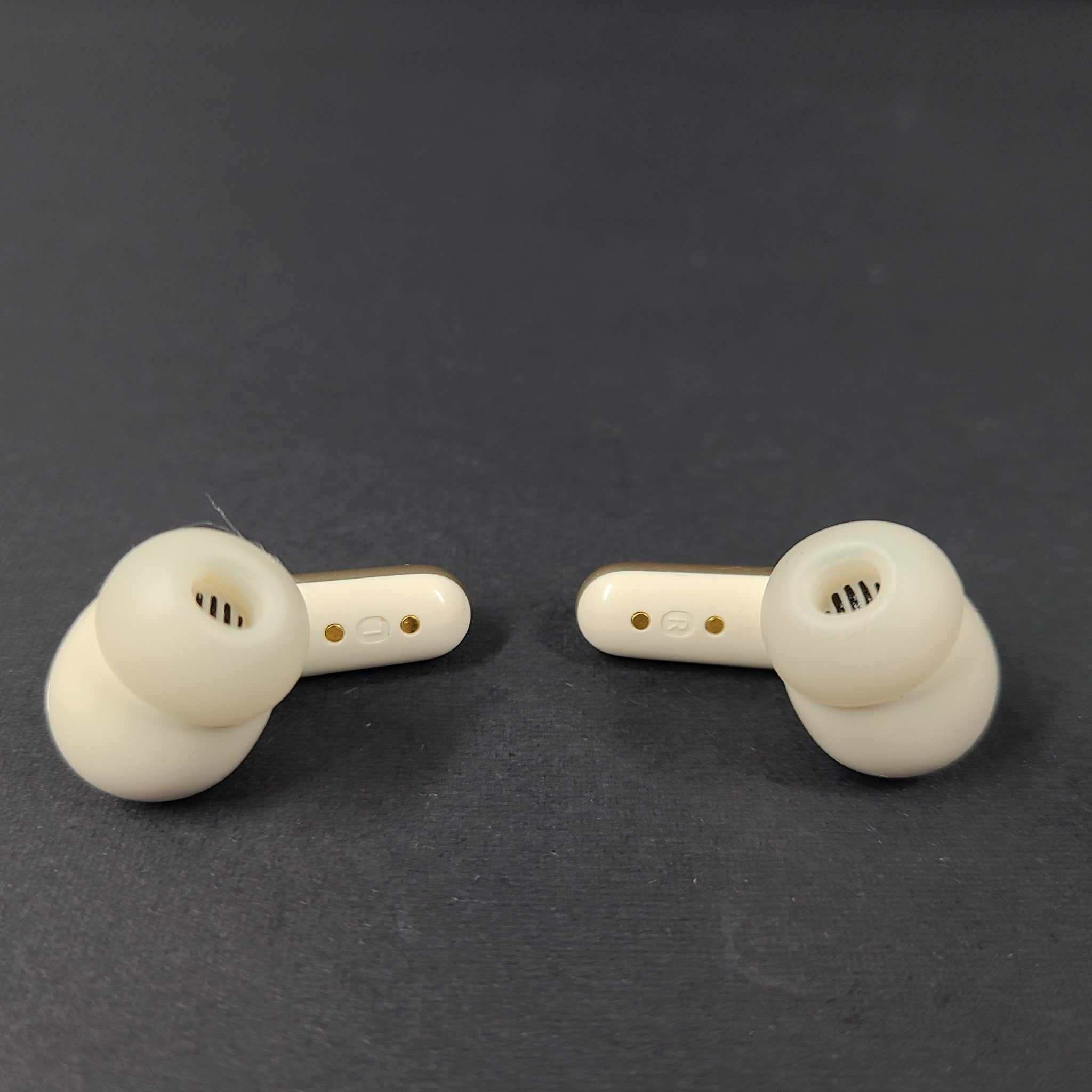 Soundcore P40i Noise Cancelling Wireless Earbuds A3955 - White Beige