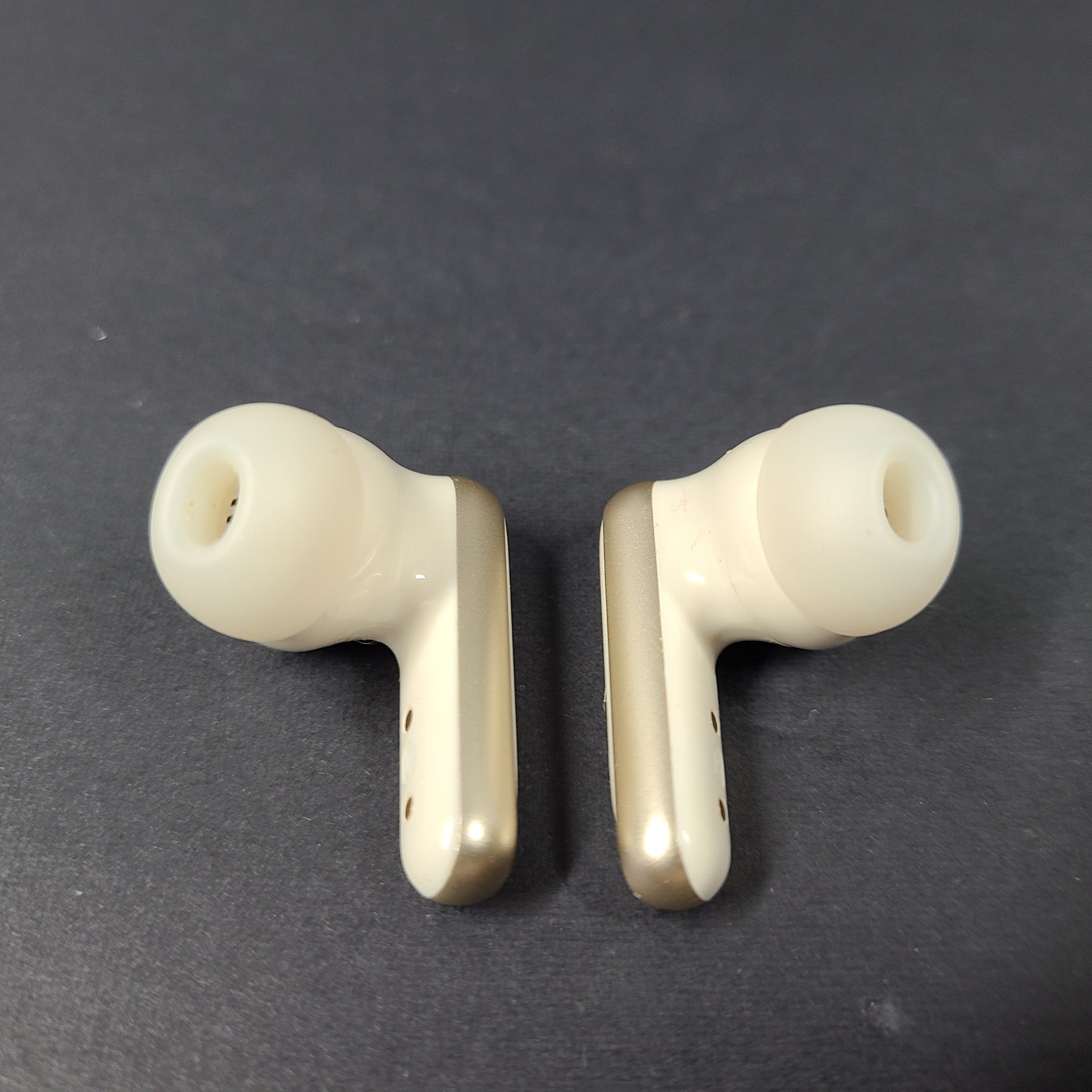 Soundcore P40i Noise Cancelling Wireless Earbuds A3955 - White Beige
