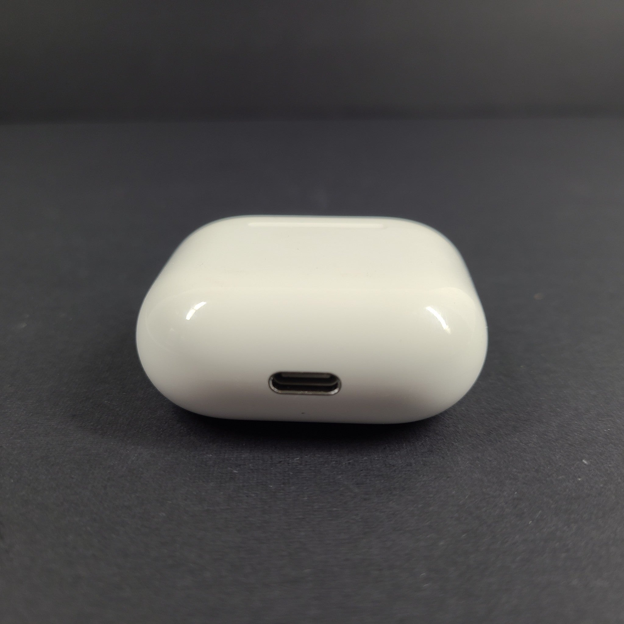 Apple AirPods 4th Gen Charging Case MagSafe Genuine Replacement Only - A3058 VN