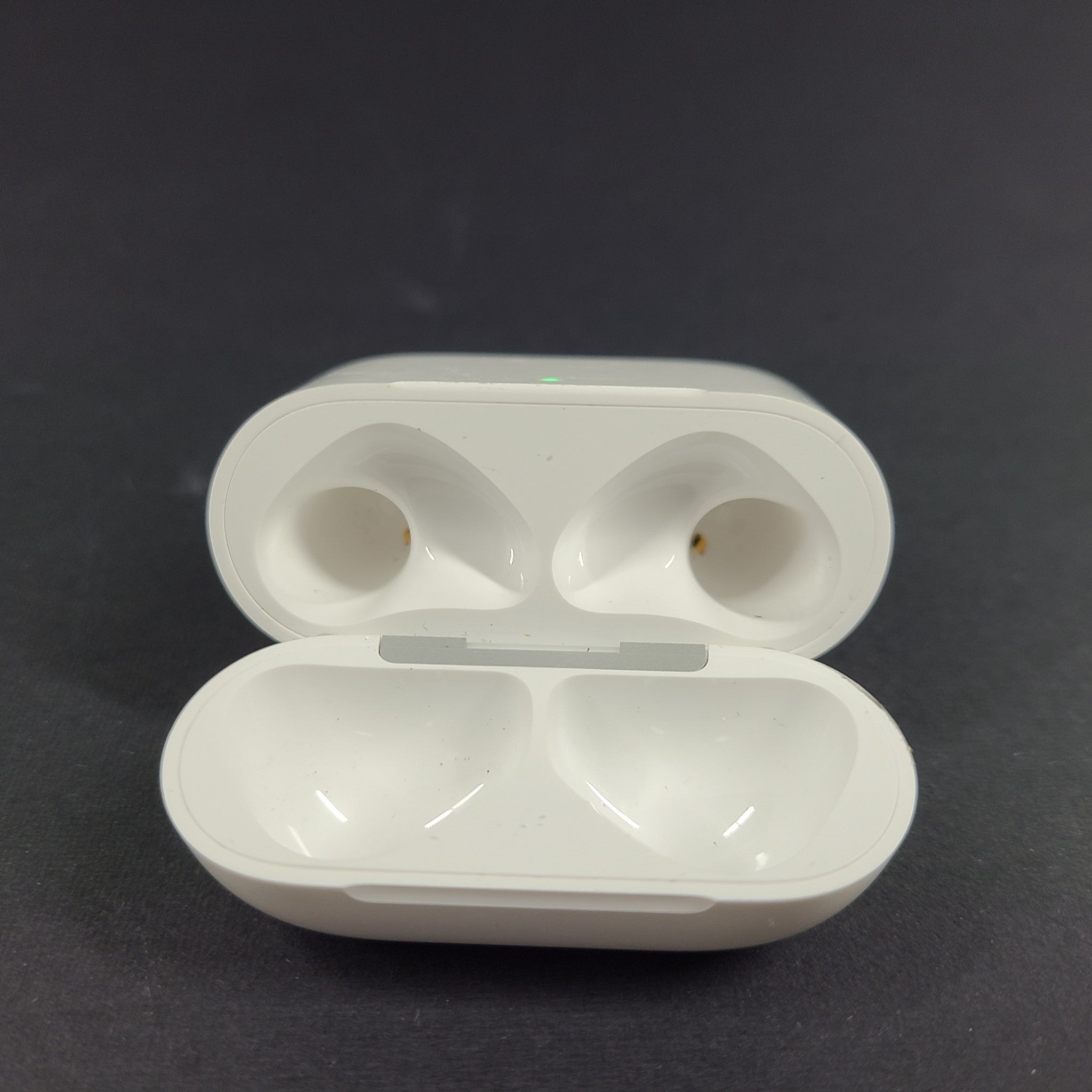 Apple AirPods 4th Gen Charging Case MagSafe Genuine Replacement Only - A3058 VN
