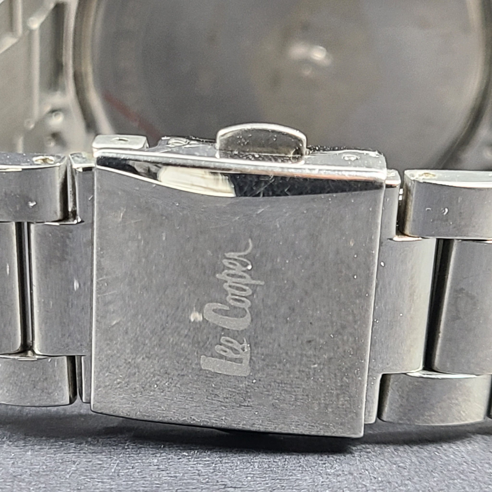 Lee Cooper Men's Multifunction Blue Dial Silver Bracelet Watch LC06295.390