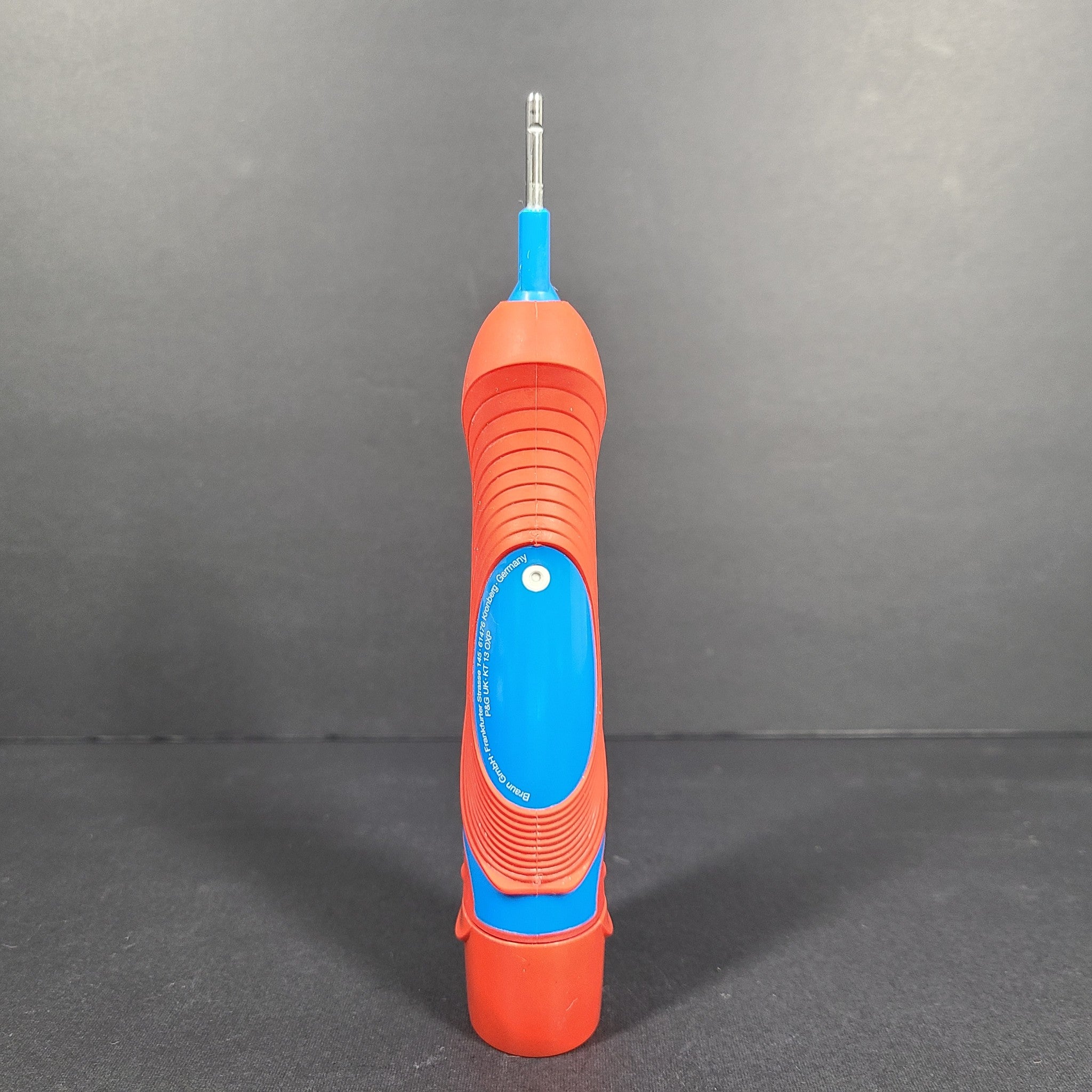Braun Oral-B Electric 3744 Electric Toothbrush Handle Only Red Blue