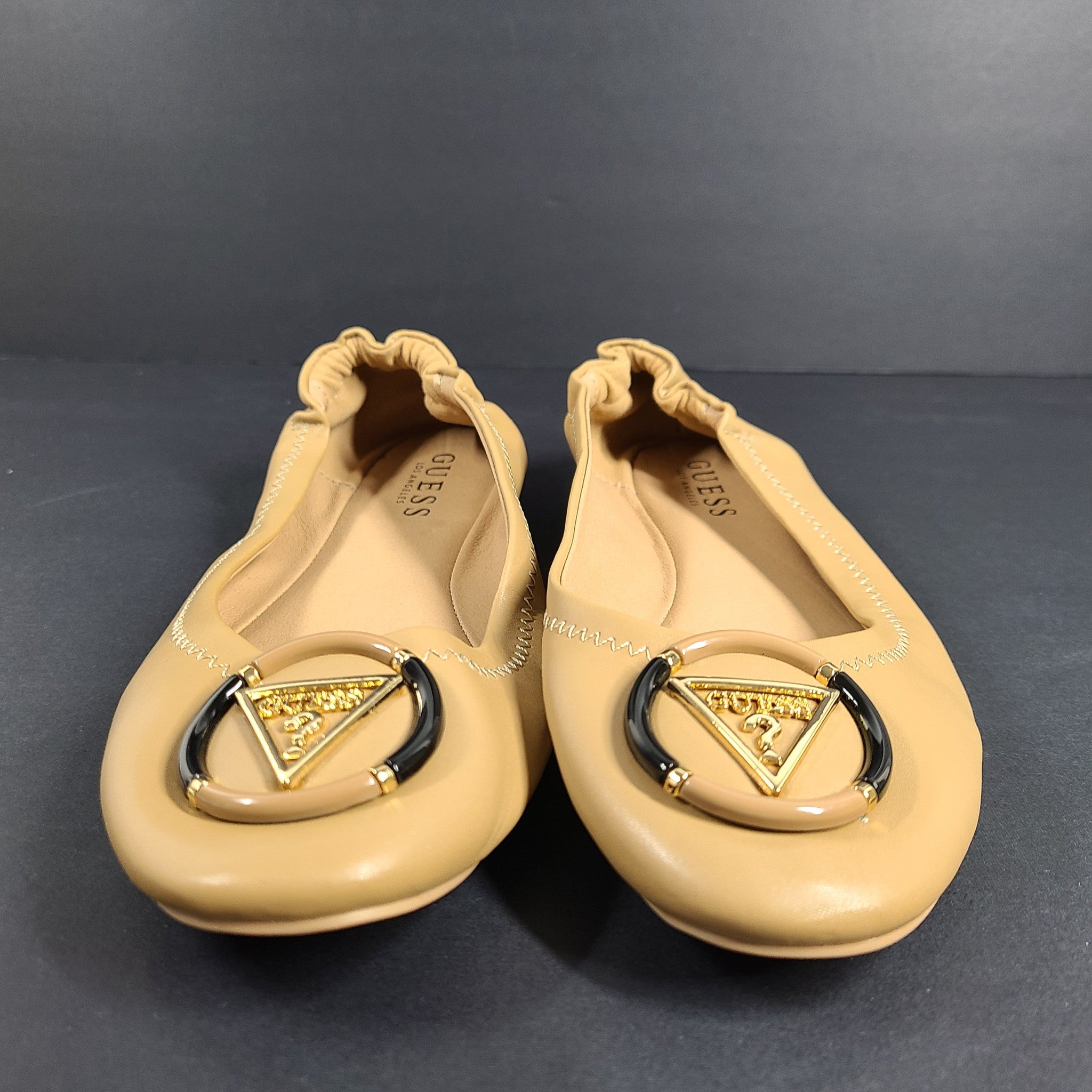Guess Women's Senna Logo Ballet Flats Shoes Faux Leather Padded Beige Sz 8