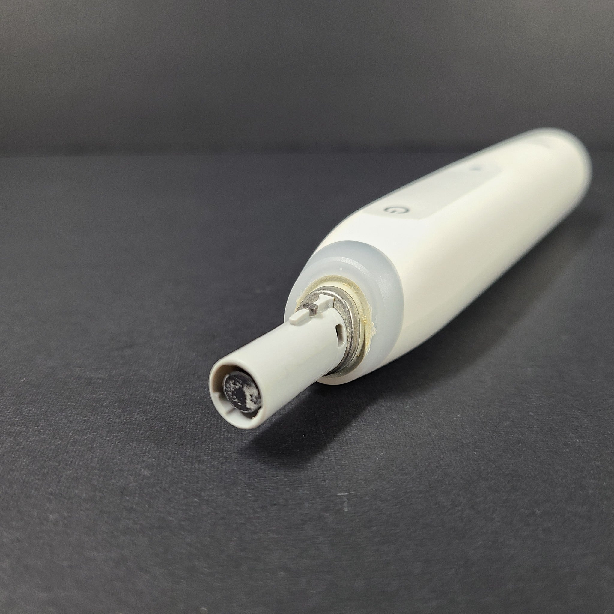 Braun Oral-B iO3 3769 Electric Toothbrush Handle Only White