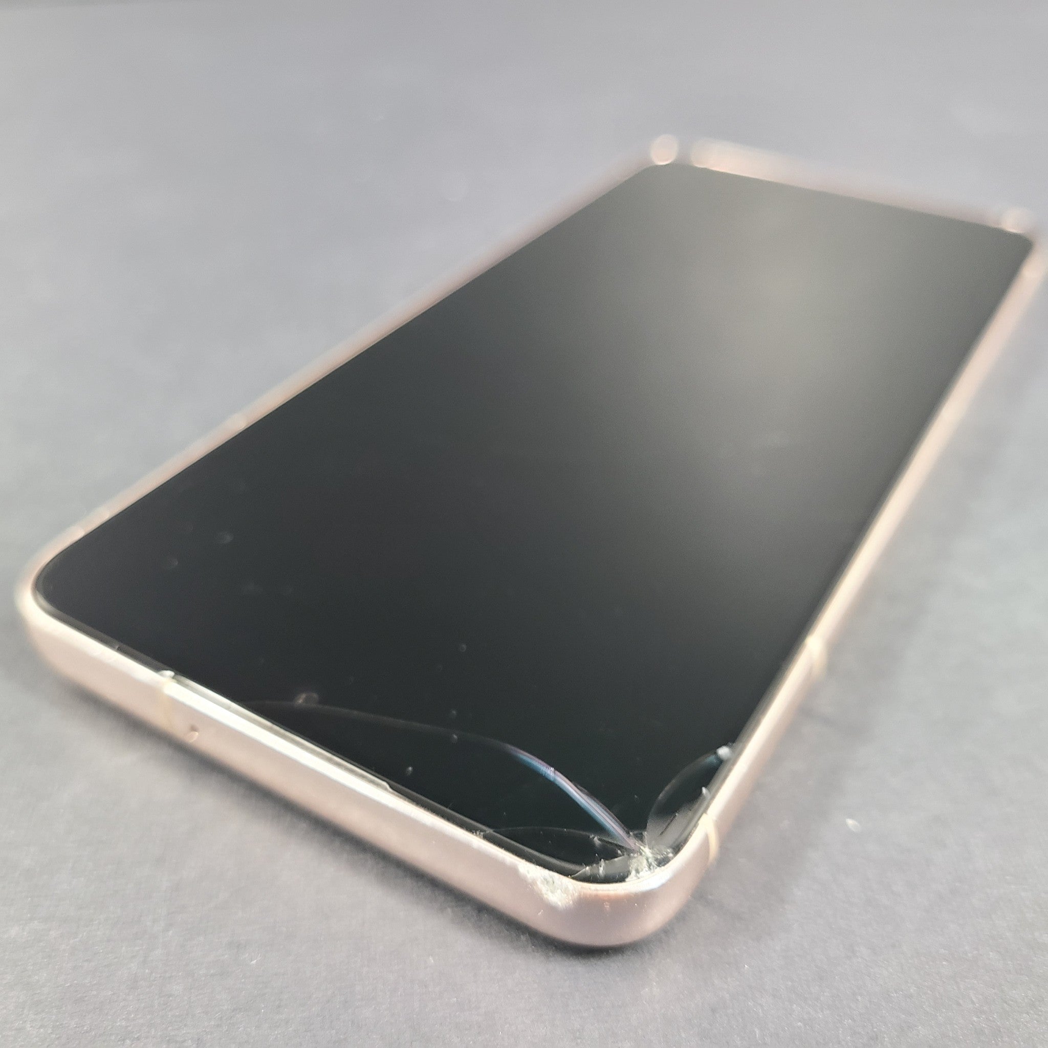 Samsung Galaxy S22 SM-S901U - 128GB - Pink Gold (Locked to AT&T) READ!!