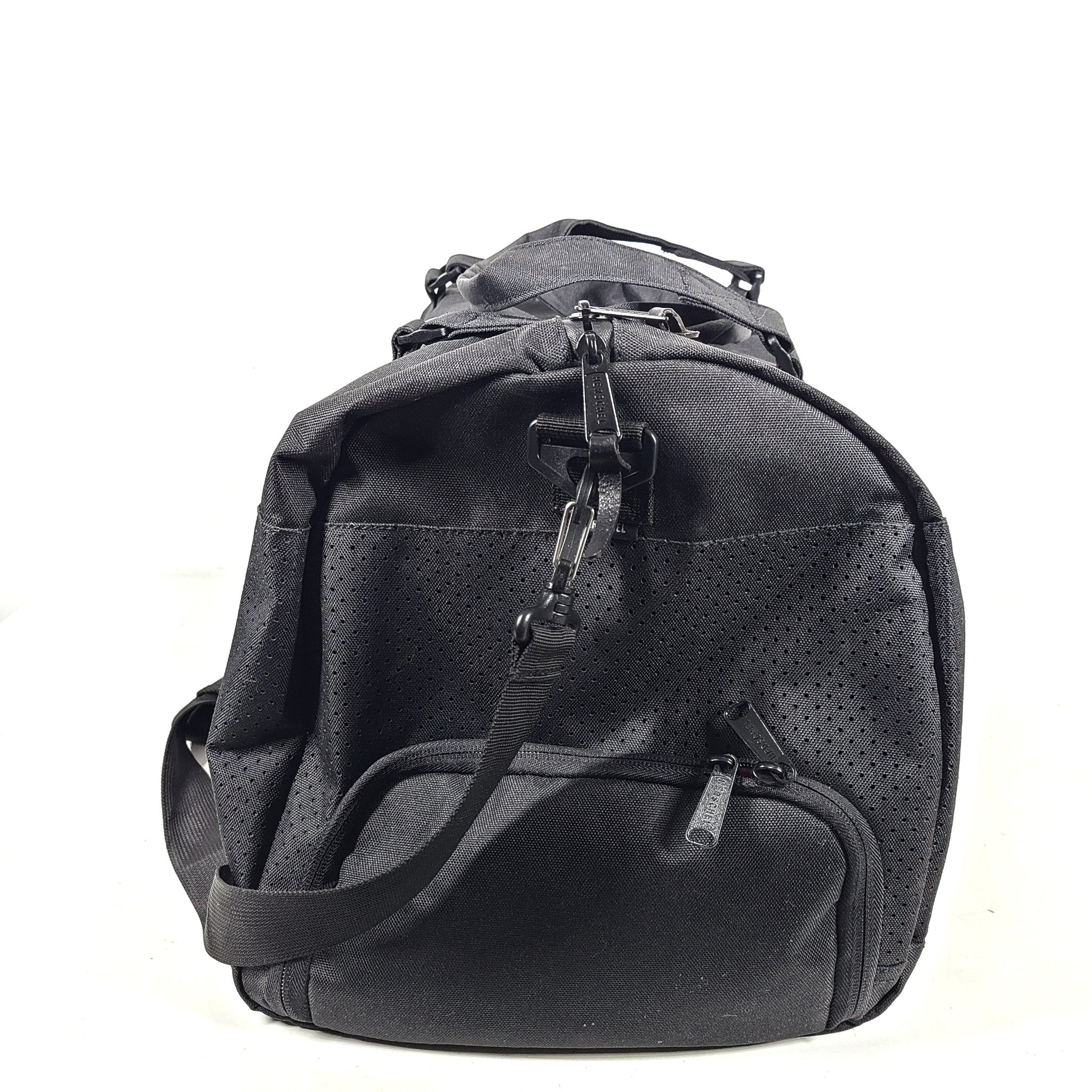 Herschel Supply Co. 21" Duffle Bag Travel Weekender Black
