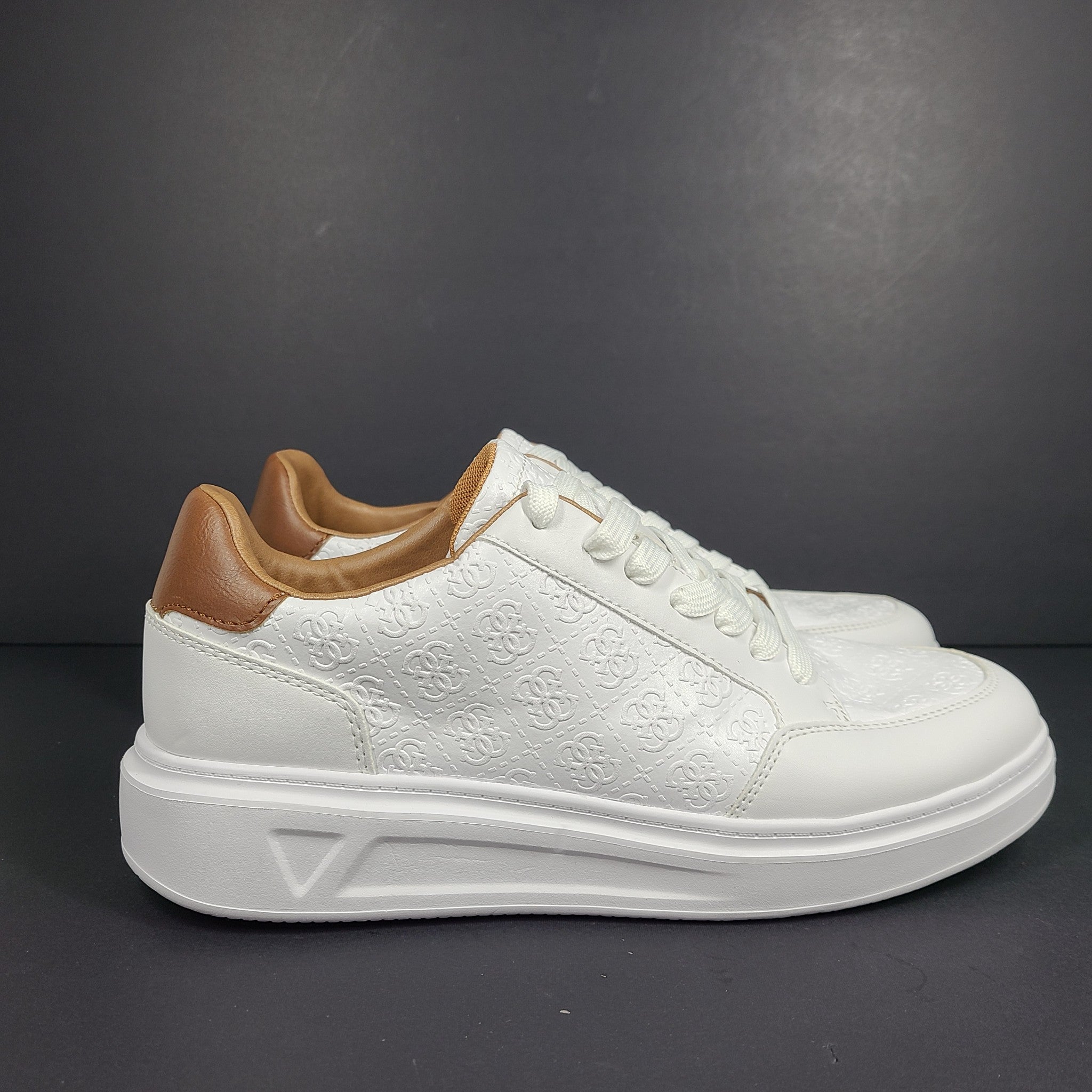 Guess Men's Creed Quattro G Sneakers Faux Leather Comfort White Sz 9
