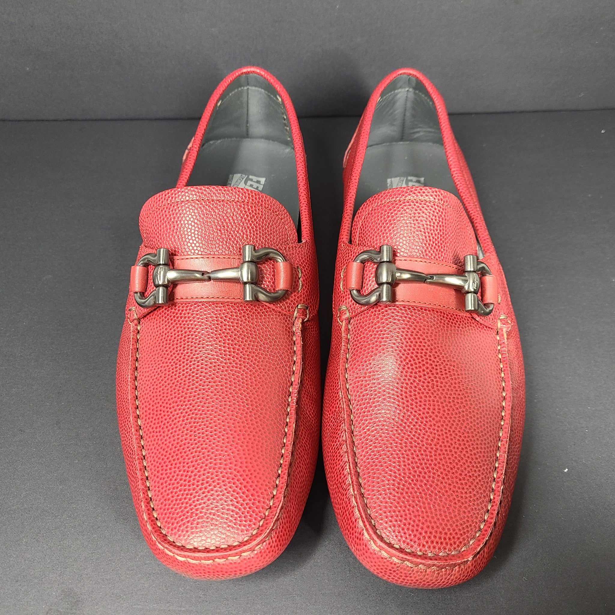 Salvatore Ferragamo Men's Driver w/ Gancini Loafers Pebbled Leather Red US 8.5