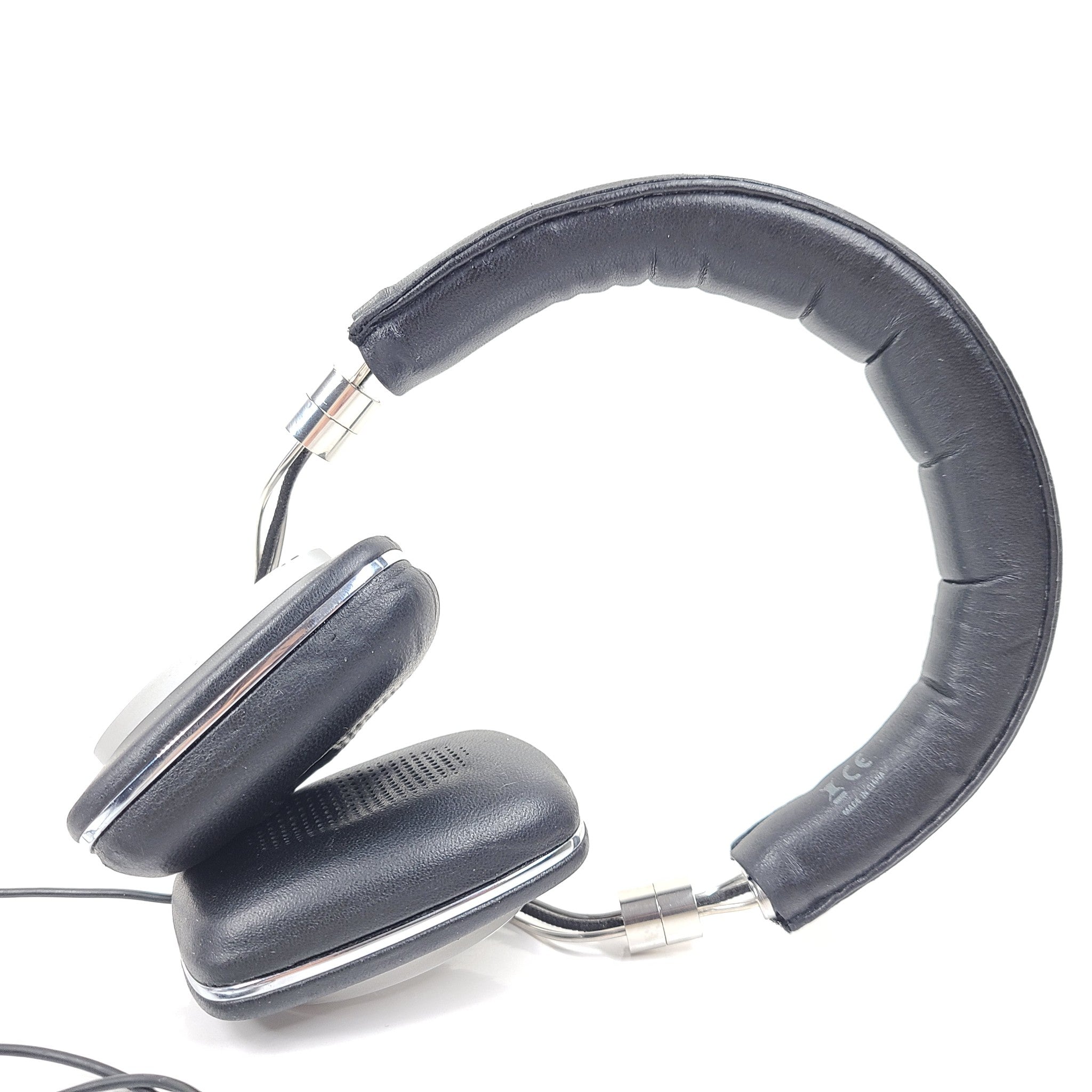 Bowers & Wilkins P5 Wired On-Ear Headphones - Black READ