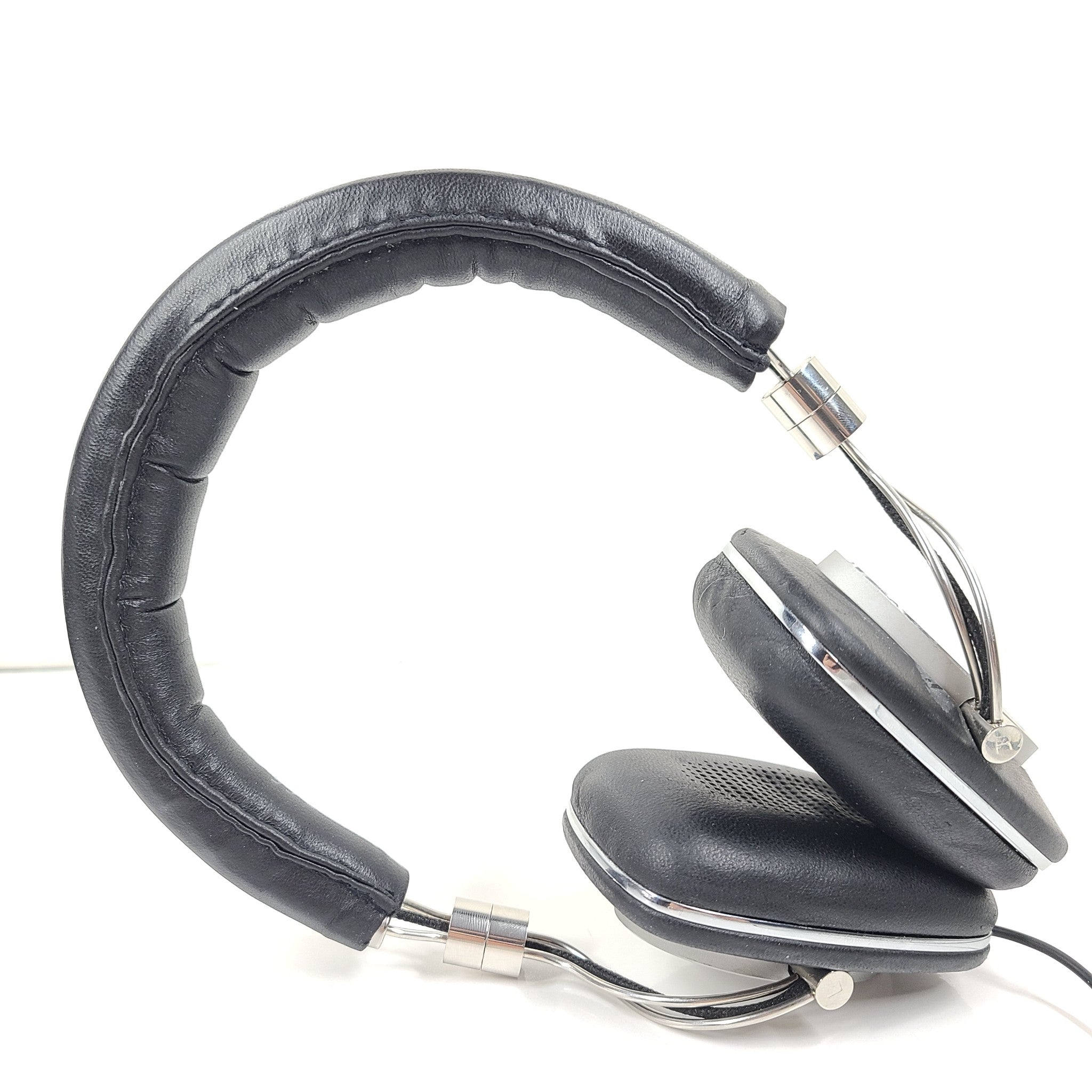 Bowers & Wilkins P5 Wired On-Ear Headphones - Black READ