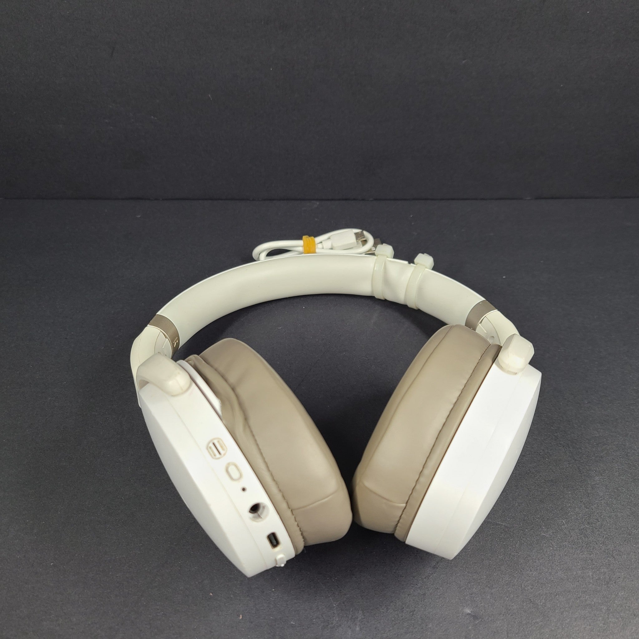 Sennheiser HD 450BT Bluetooth Wireless OverEar Headphones NC White READ