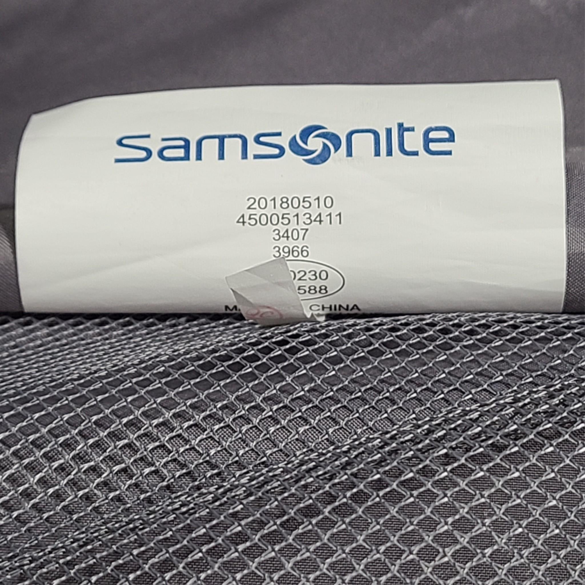 Samsonite 31" Large Spinner Luggage Hardshell Light Expanding 3D Design Purple