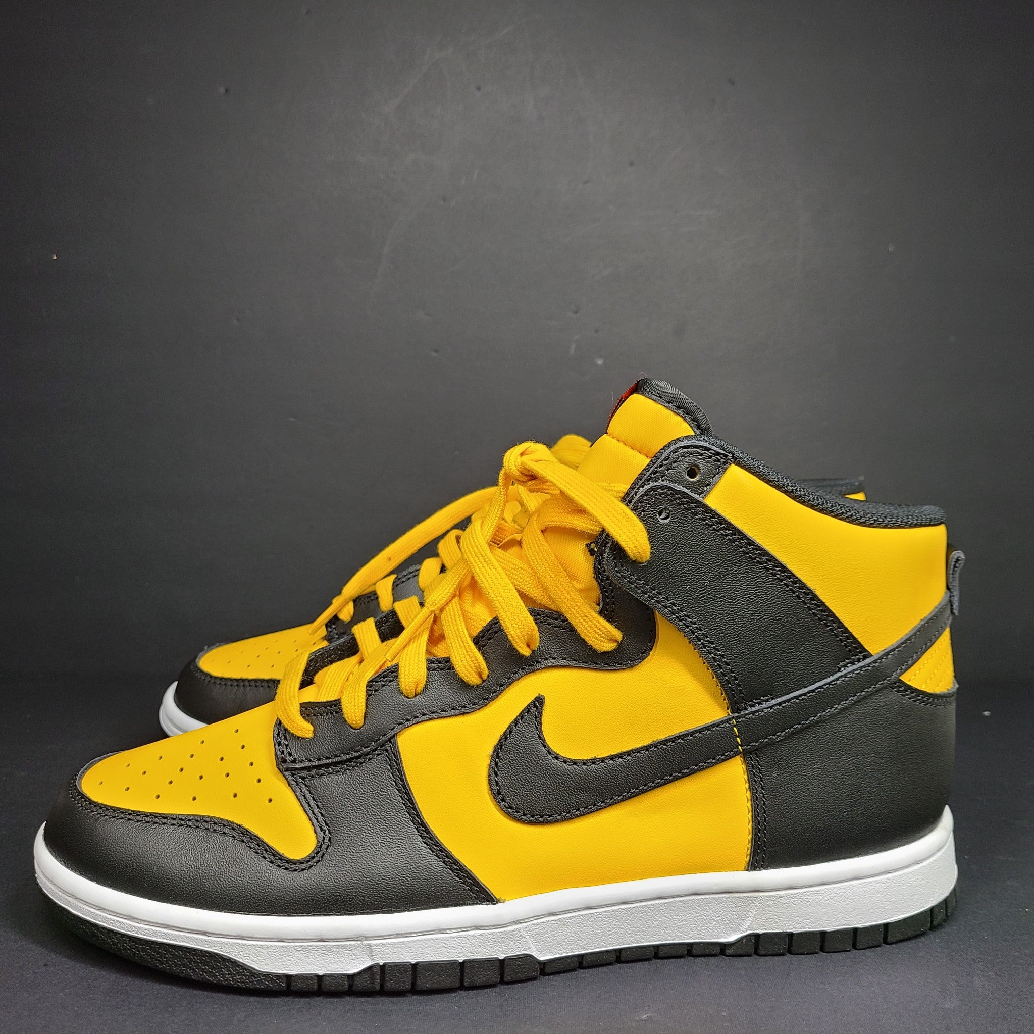 Nike Dunk High Retro 'Bruce Lee' University Gold Black Sneakers DD1399-700 Sz 11