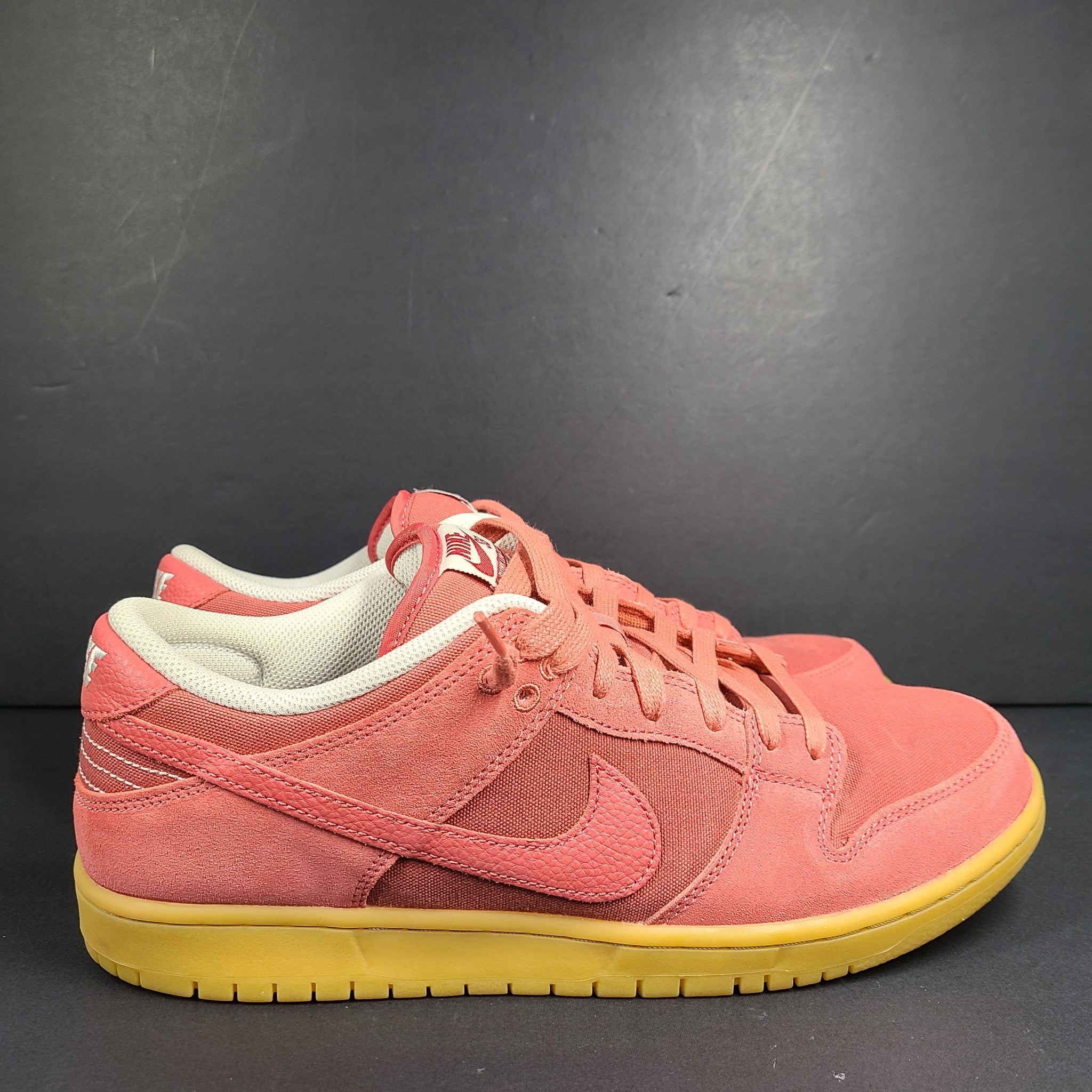 Nike Men's SB Dunk Low DV5429-600 Sneakers Shoes Adobe Red Gum Sz 11.5