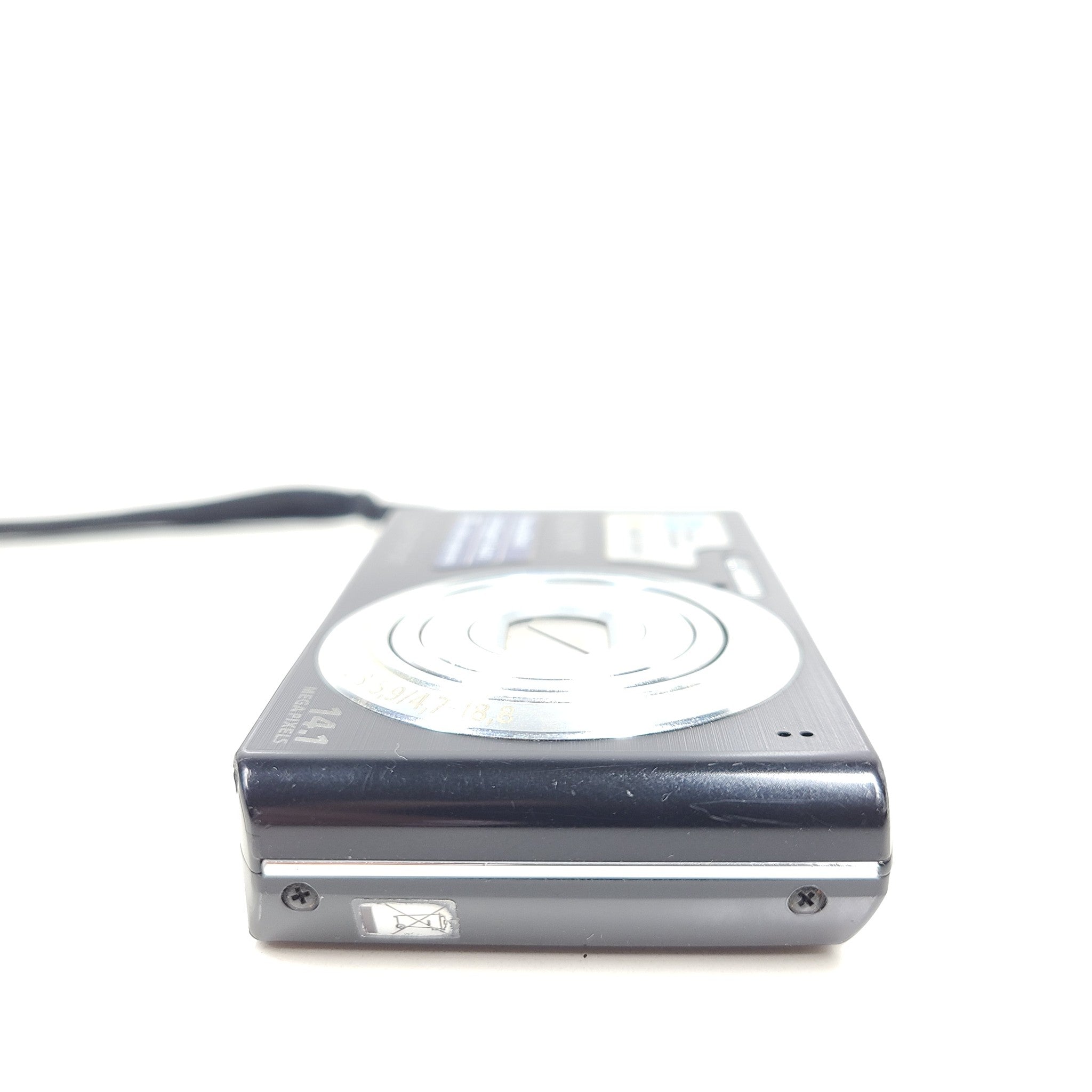 Sony Cyber-shot DSC-W610 14.1MP Digital Camera - Black + Charger + 8GB + Case