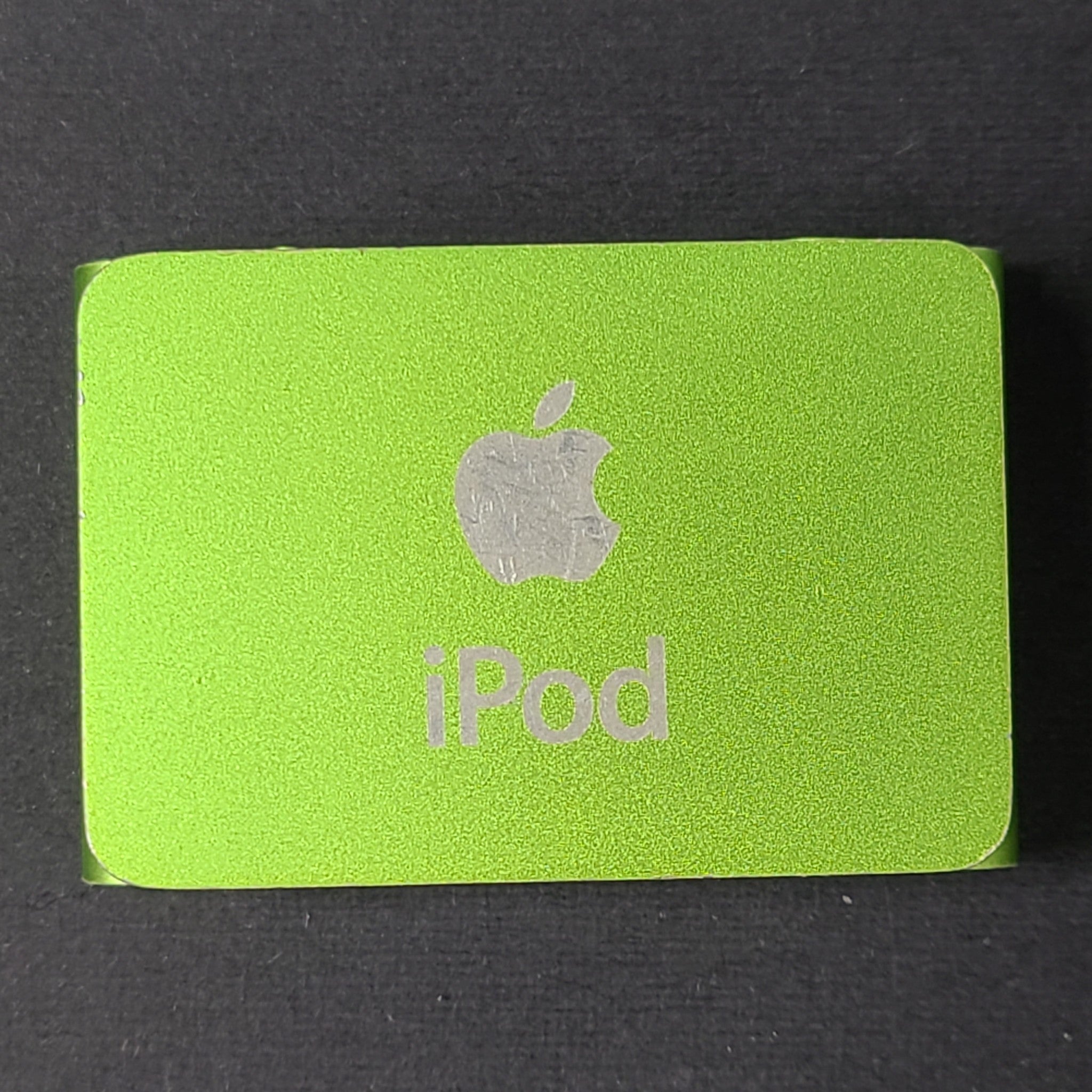 Apple iPod shuffle 2nd Generation (1 GB) MP3 Player - Green