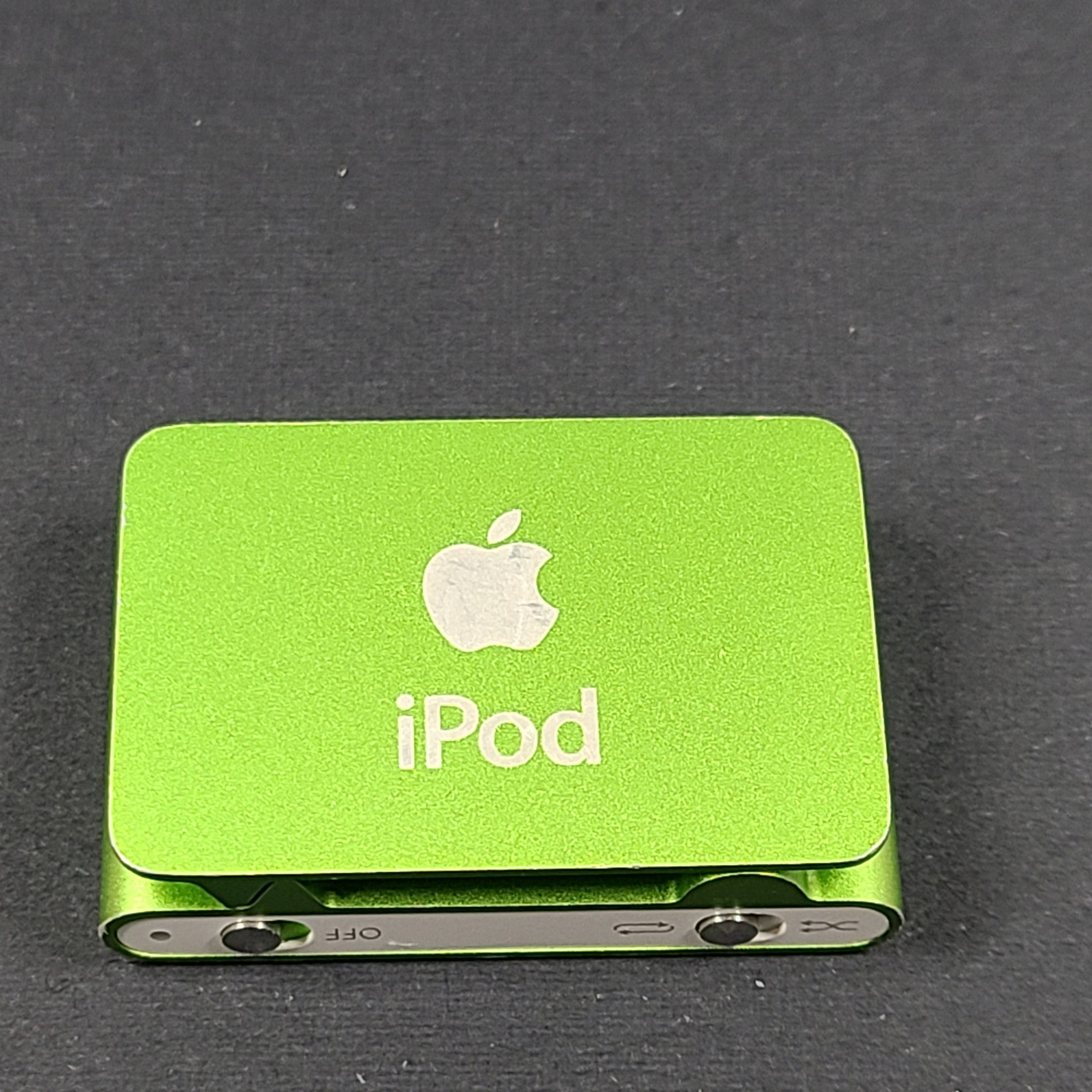 Apple iPod shuffle 2nd Generation (1 GB) MP3 Player - Green