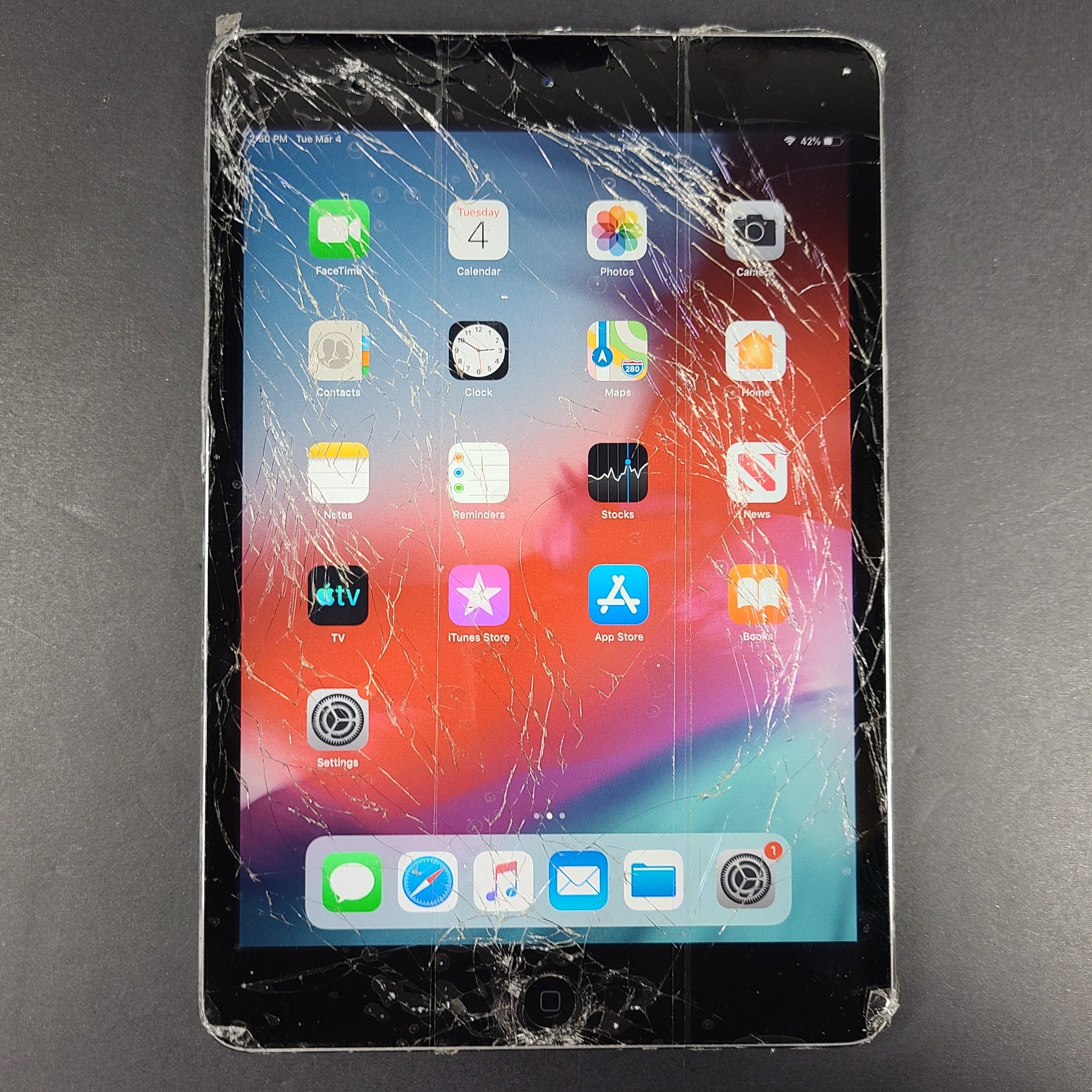 Apple iPad mini 2 2nd Gen. 32GB, Wi-Fi, 7.9in - A1489 - Space Gray - READ