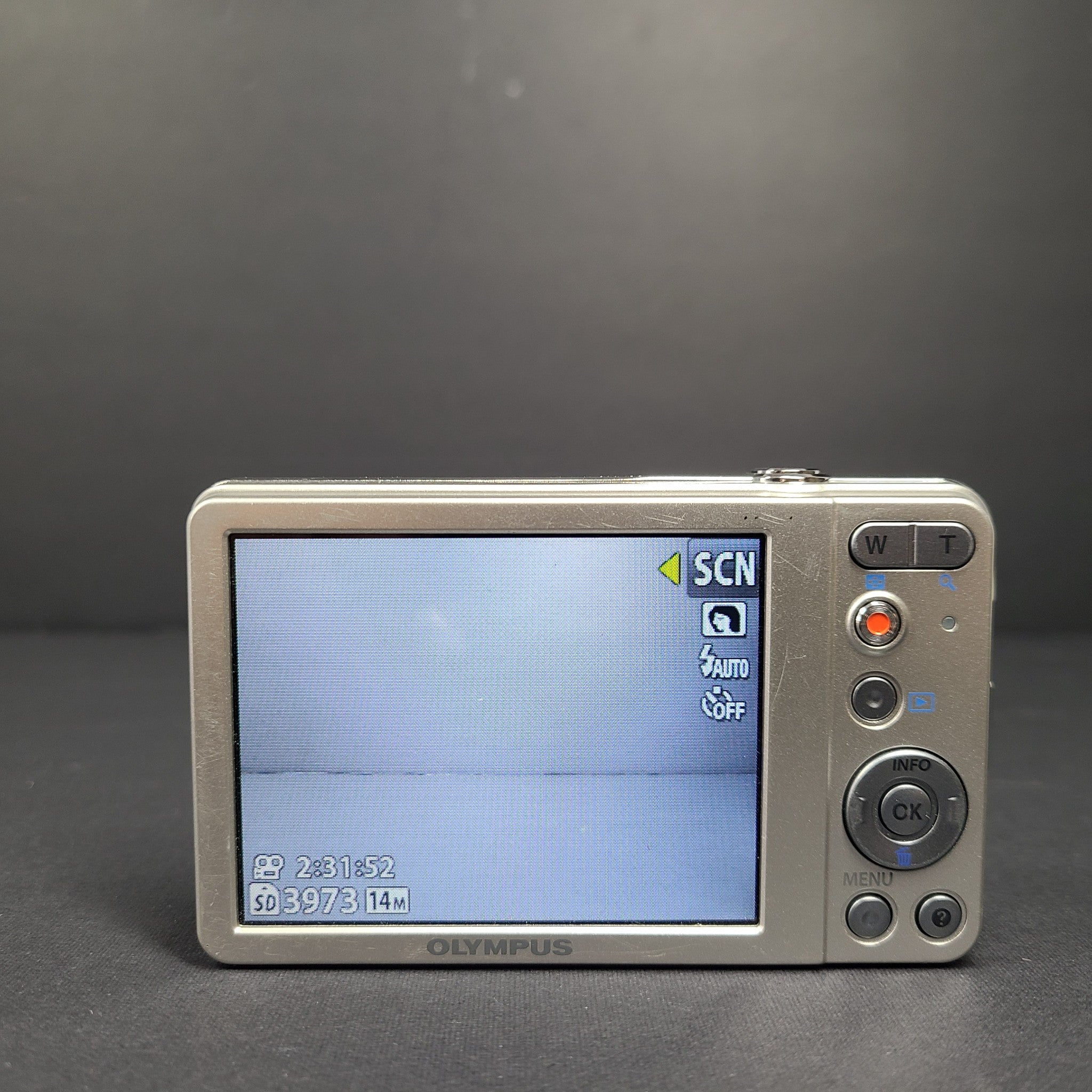 Olympus V Series VG-120 14.0MP Digital Camera Silver + 32GB No Charger