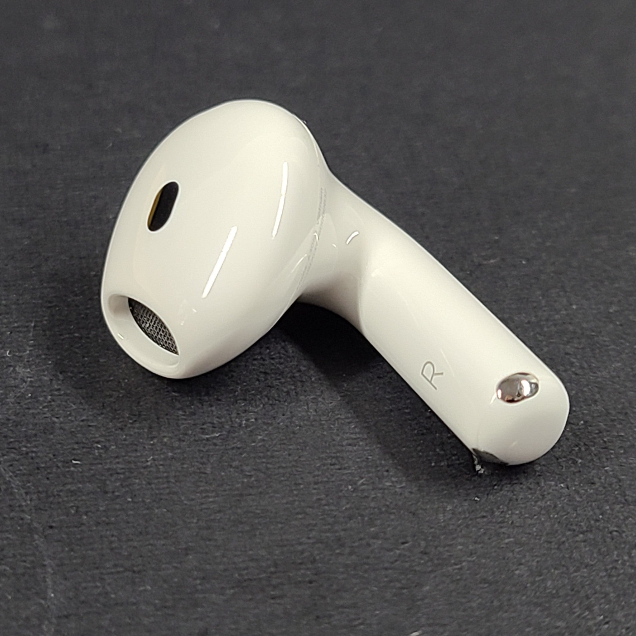 Apple AirPods 4th Gen RIGHT SIDE ONLY OEM Replacement AirPod 4 No Case A3050