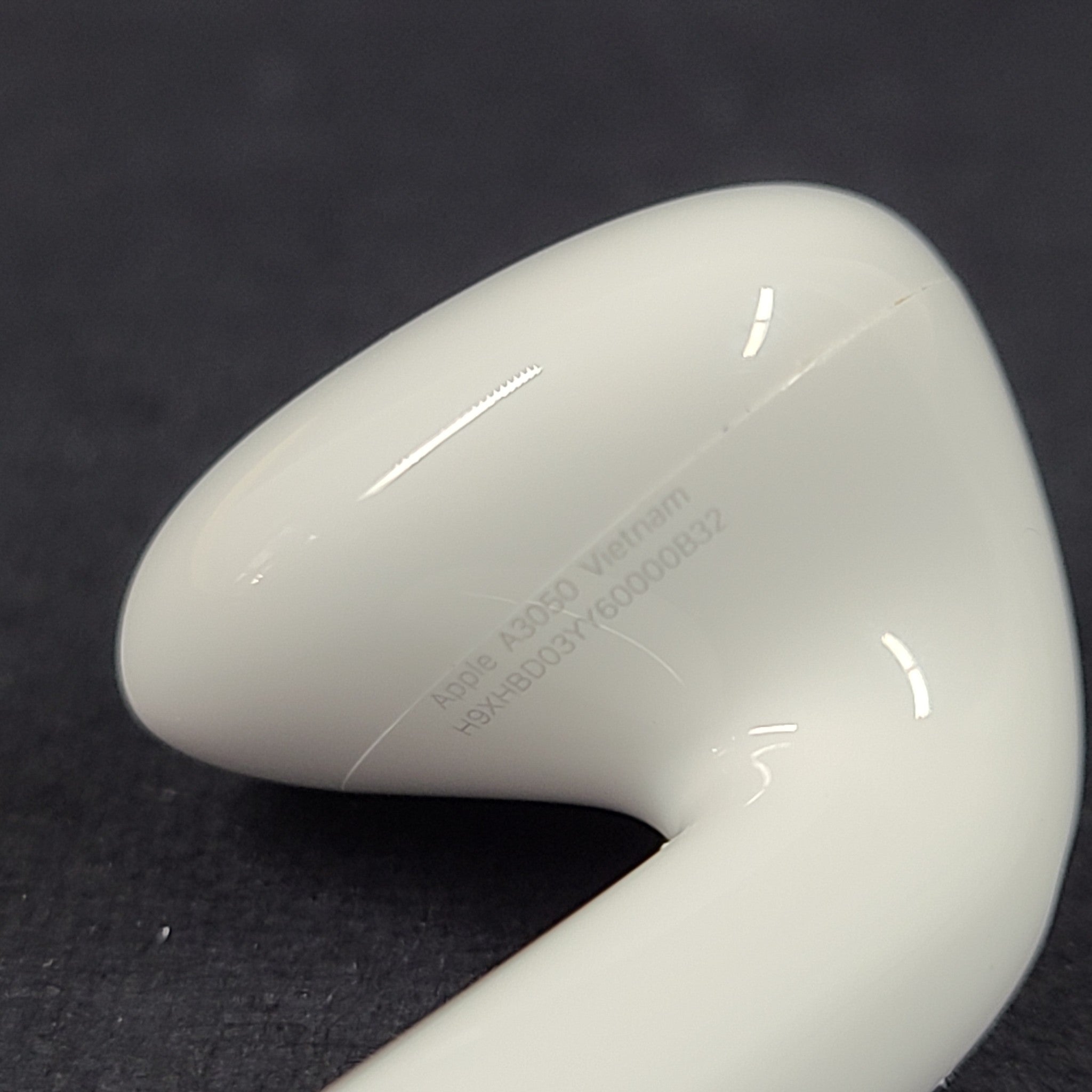 Apple AirPods 4th Gen ANC RIGHT SIDE ONLY OEM Replacement AirPod 4 No Case A3055