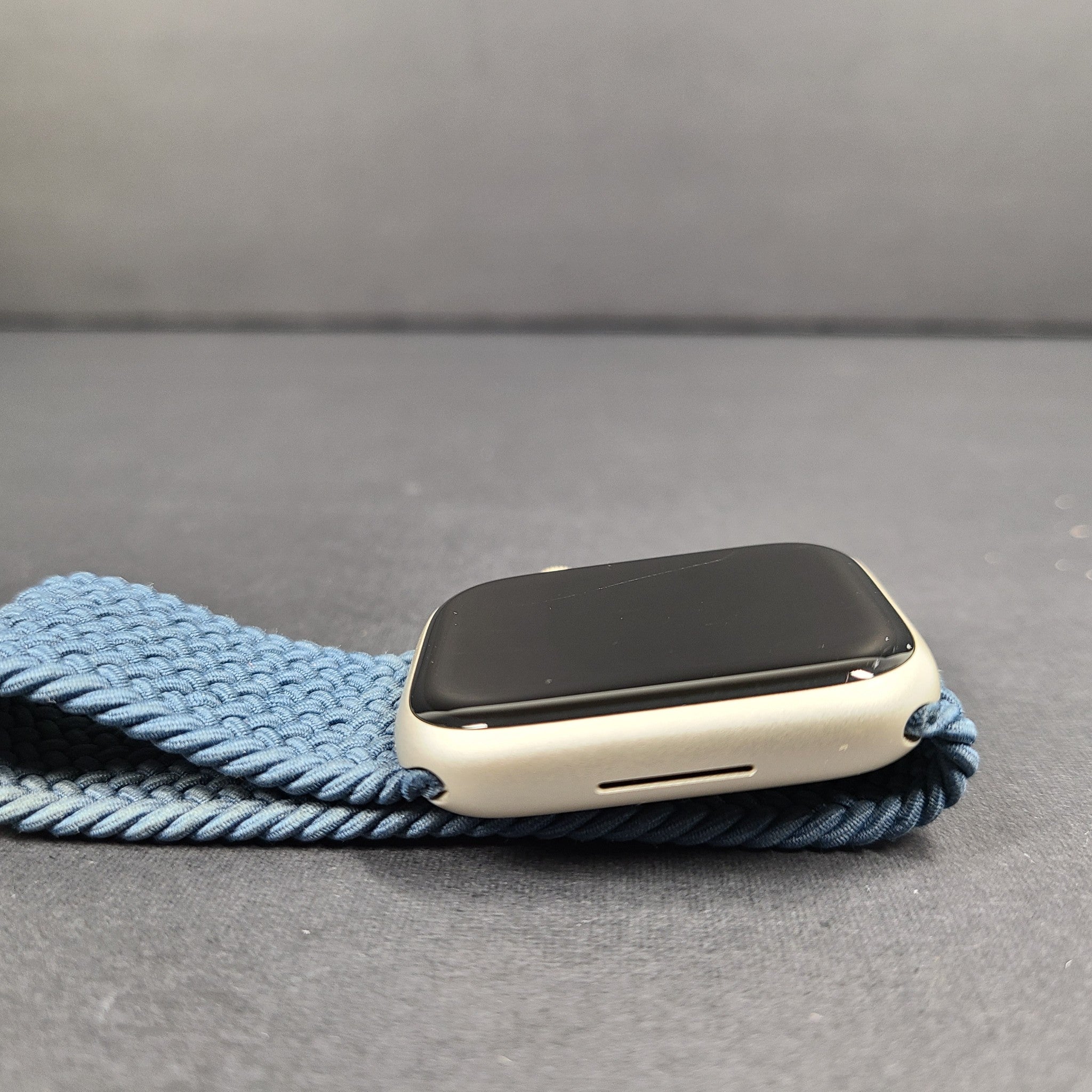 Apple Watch Series 7 45MM A2477 Aluminum & Ceramic Case GPS & LTE S/M Band