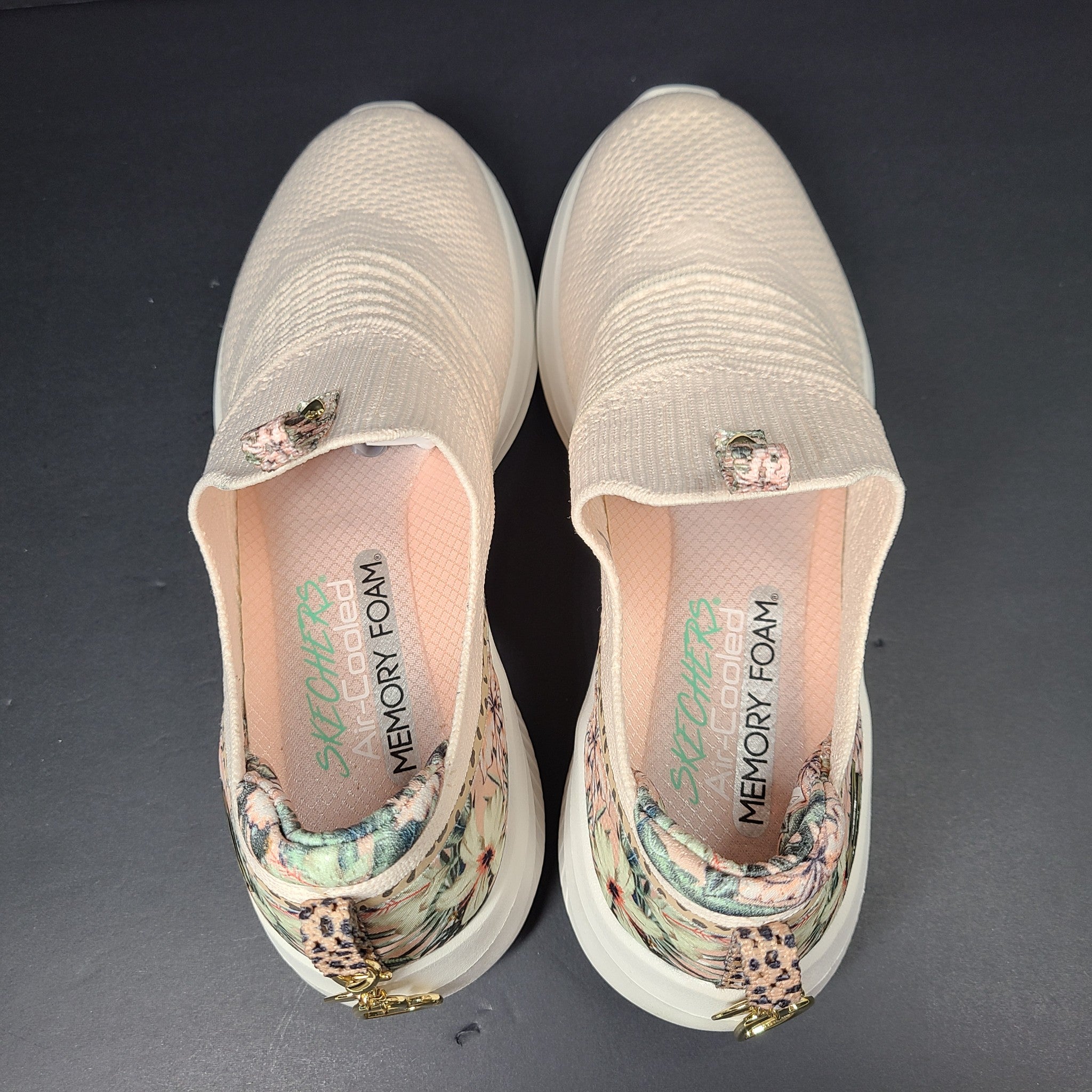 Skechers Sneakers Shoes 149963 Air-Cooled Memory Foam Floral Pink w/ Charms Sz 8