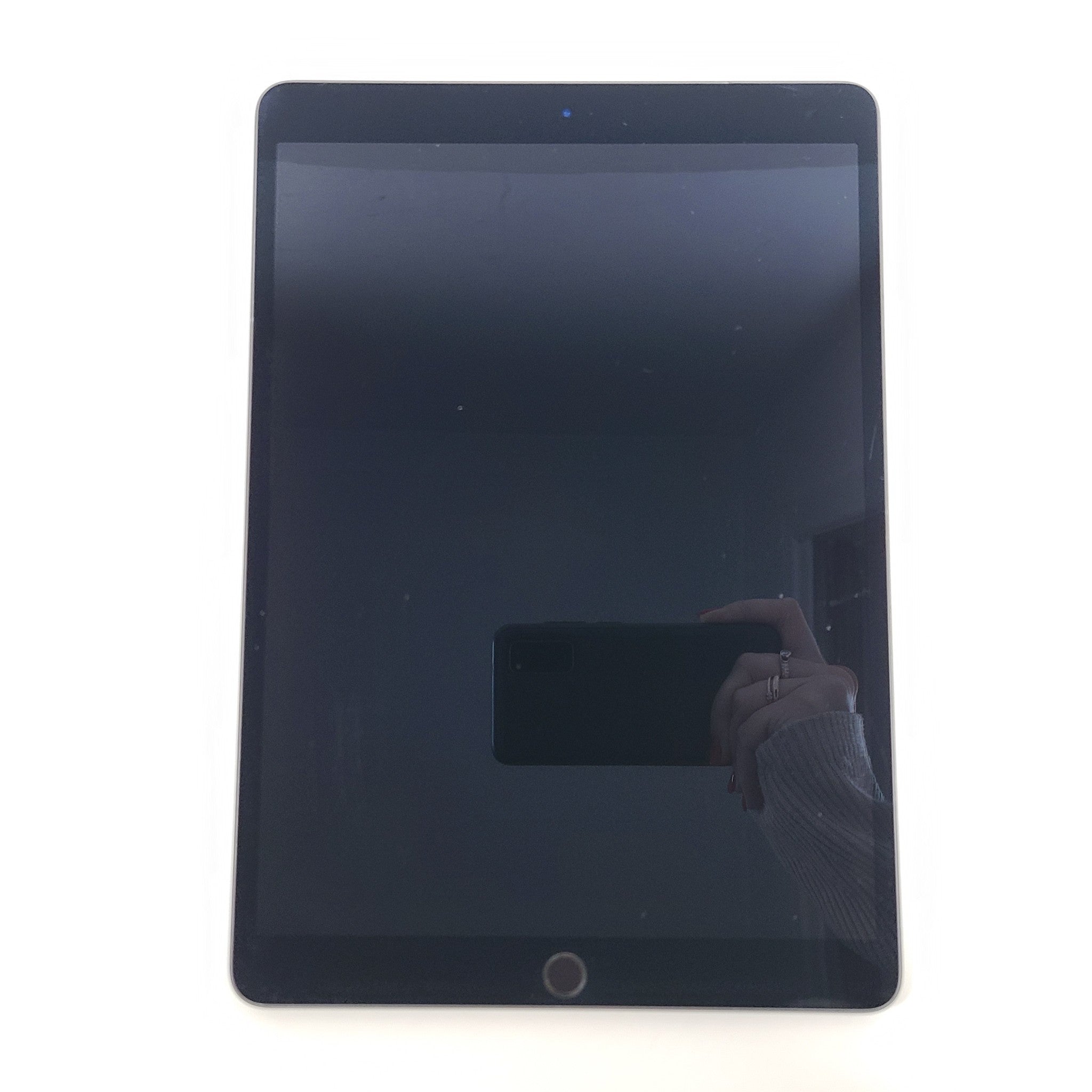 Apple iPad Air 3 (3rd Generation), A2123 64GB, Wi-Fi + 4G LTE 10.5in Space Gray