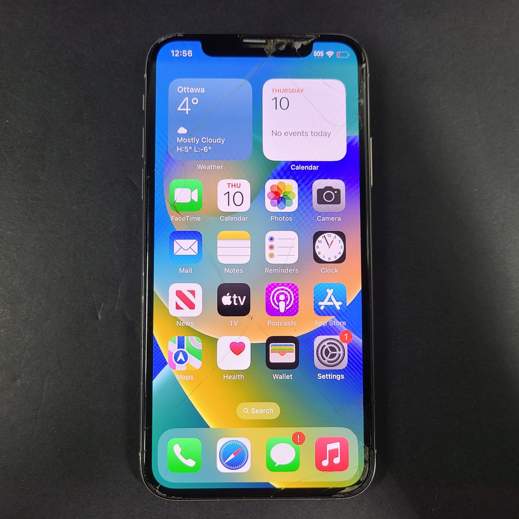 Apple iPhone X - 64GB - Silver (Unlocked) A1901 (GSM) Smartphone READ SCREEN