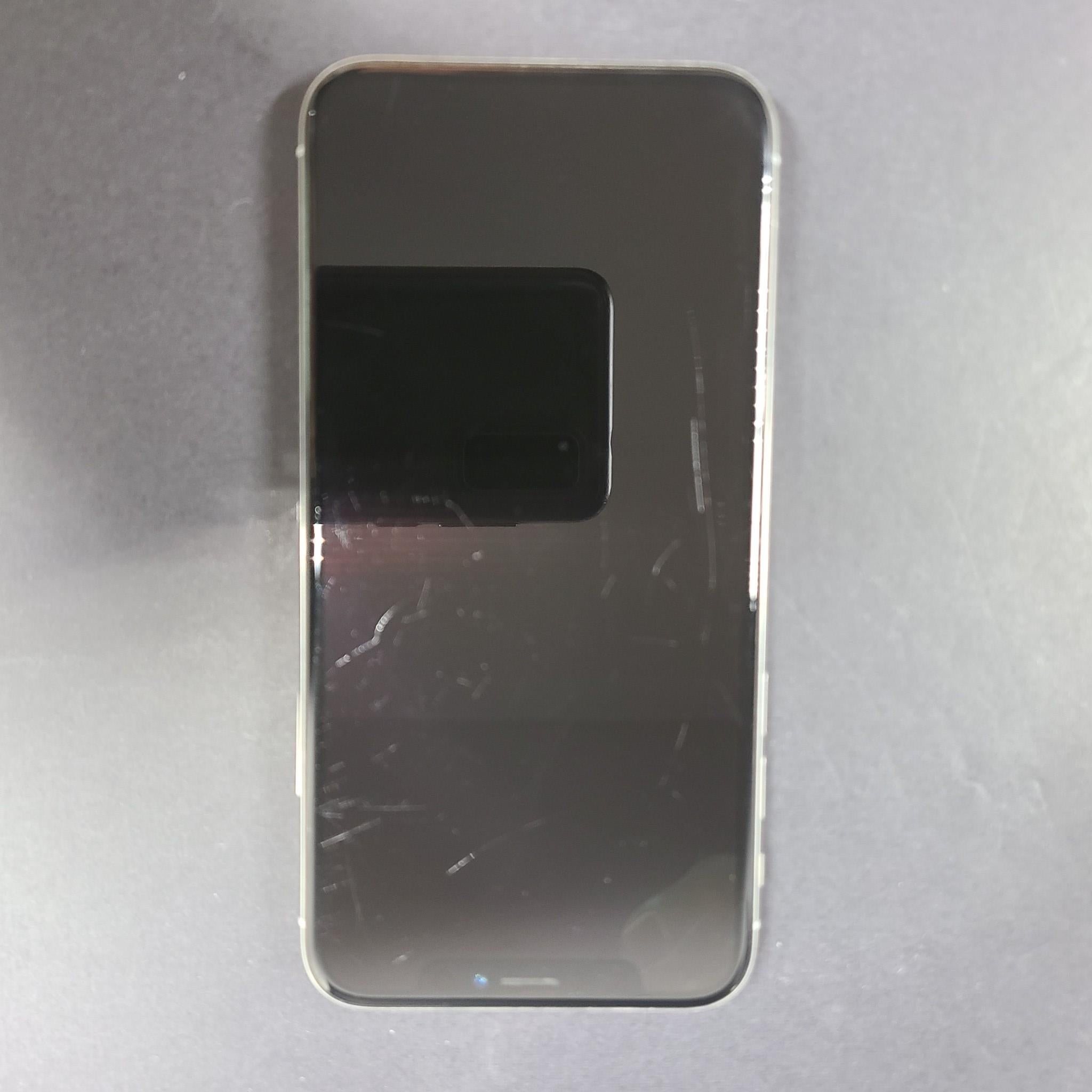 Apple iPhone X - 256GB - Silver (Unlocked) A1901 (GSM) Smartphone READ!!