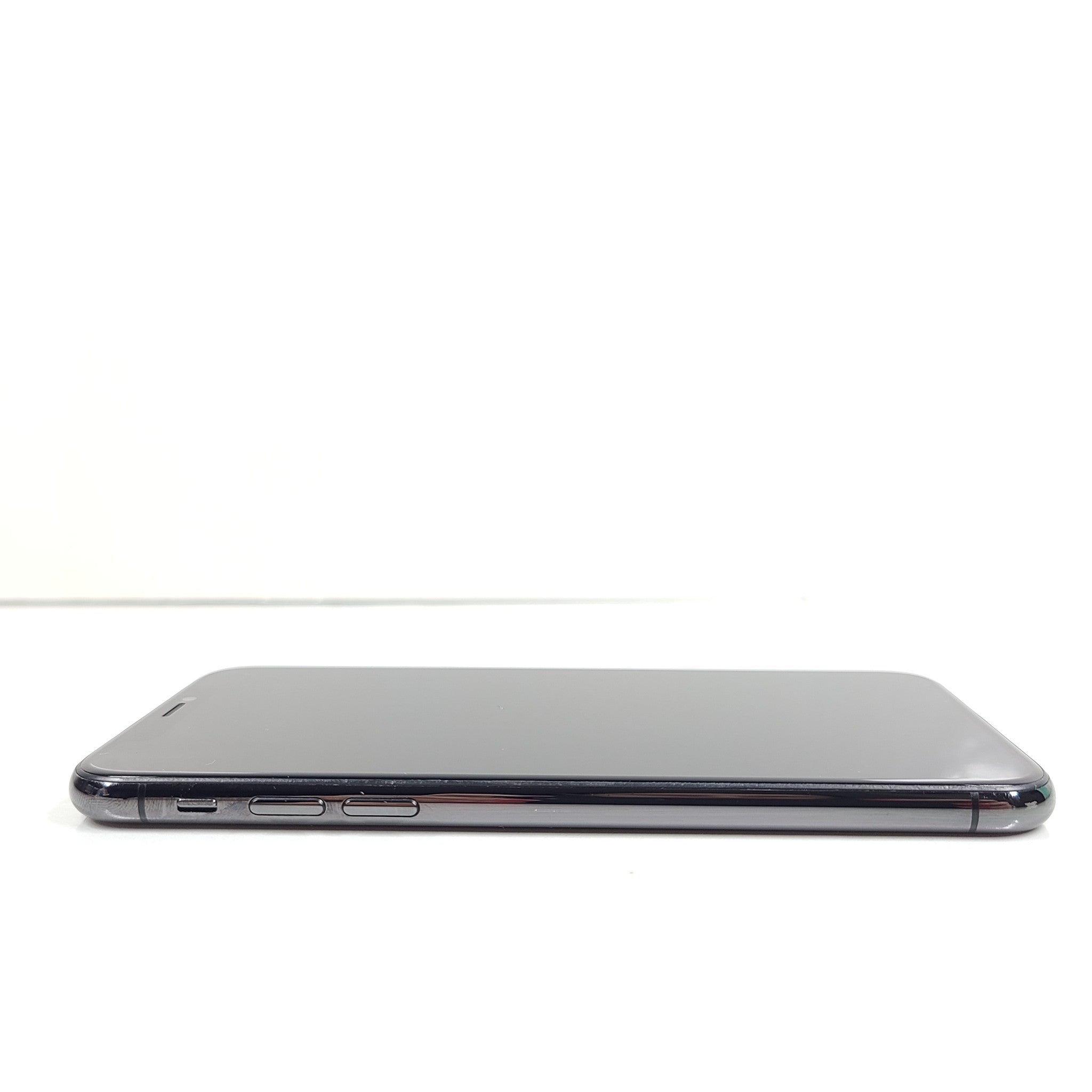 Apple iPhone XS - 64GB - Space Gray (Unlocked) A1920 (CDMA + GSM) in good cond