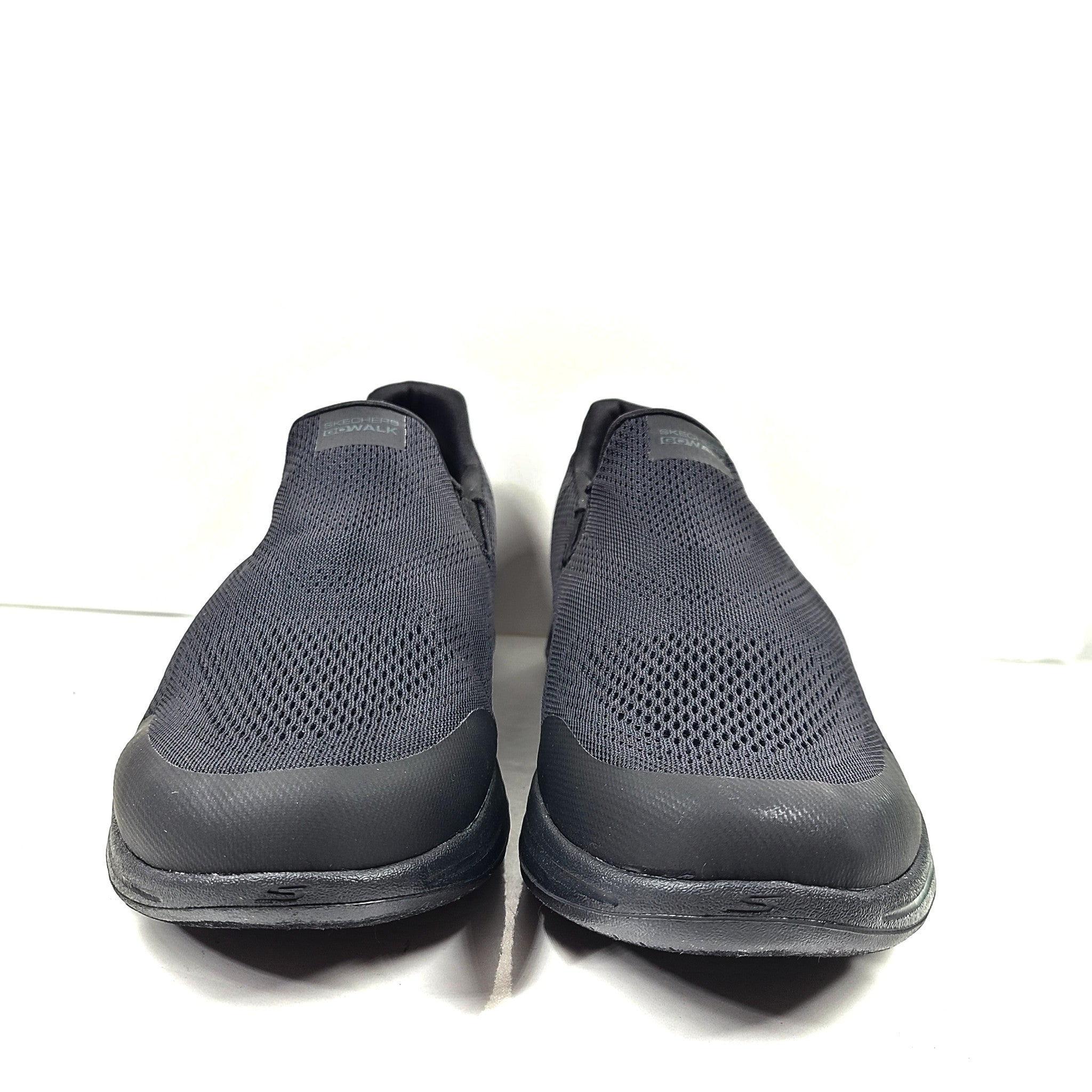 Skechers Men's Go Walk Sneakers Walking Shoes Pull On Black Size 13