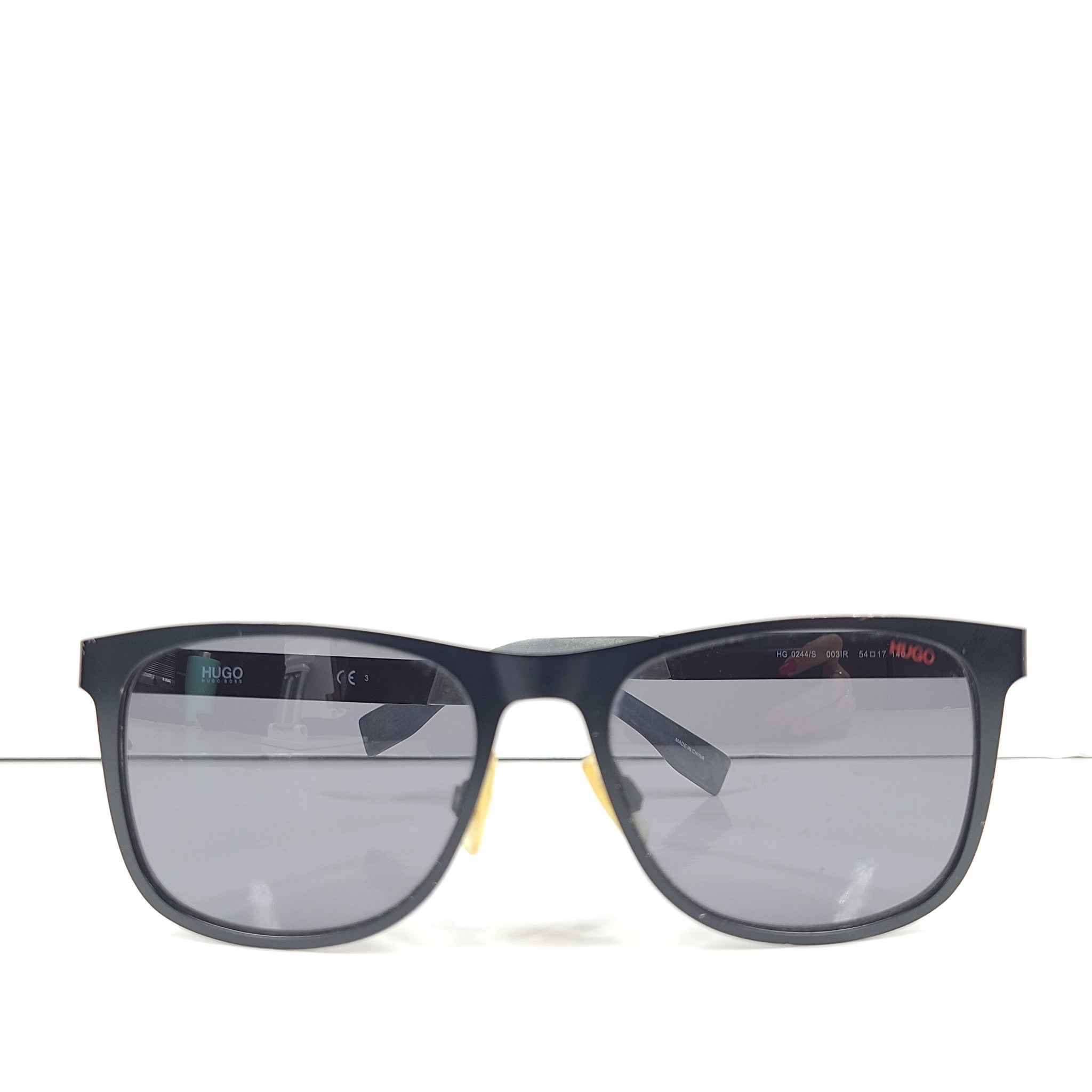 Hugo Boss Men's Full Rim Rectangle Sunglasses HG 0244/S 52x17 140 Black
