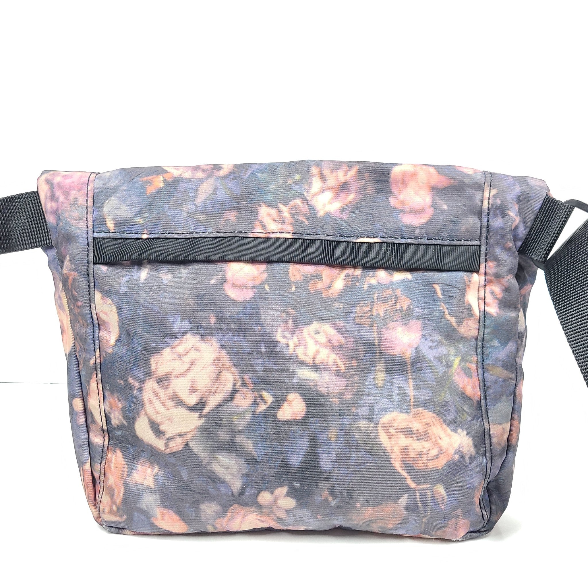 Lululemon All Night Festival Bag 5 L Crossbody Foldable Flower Print Multicolor