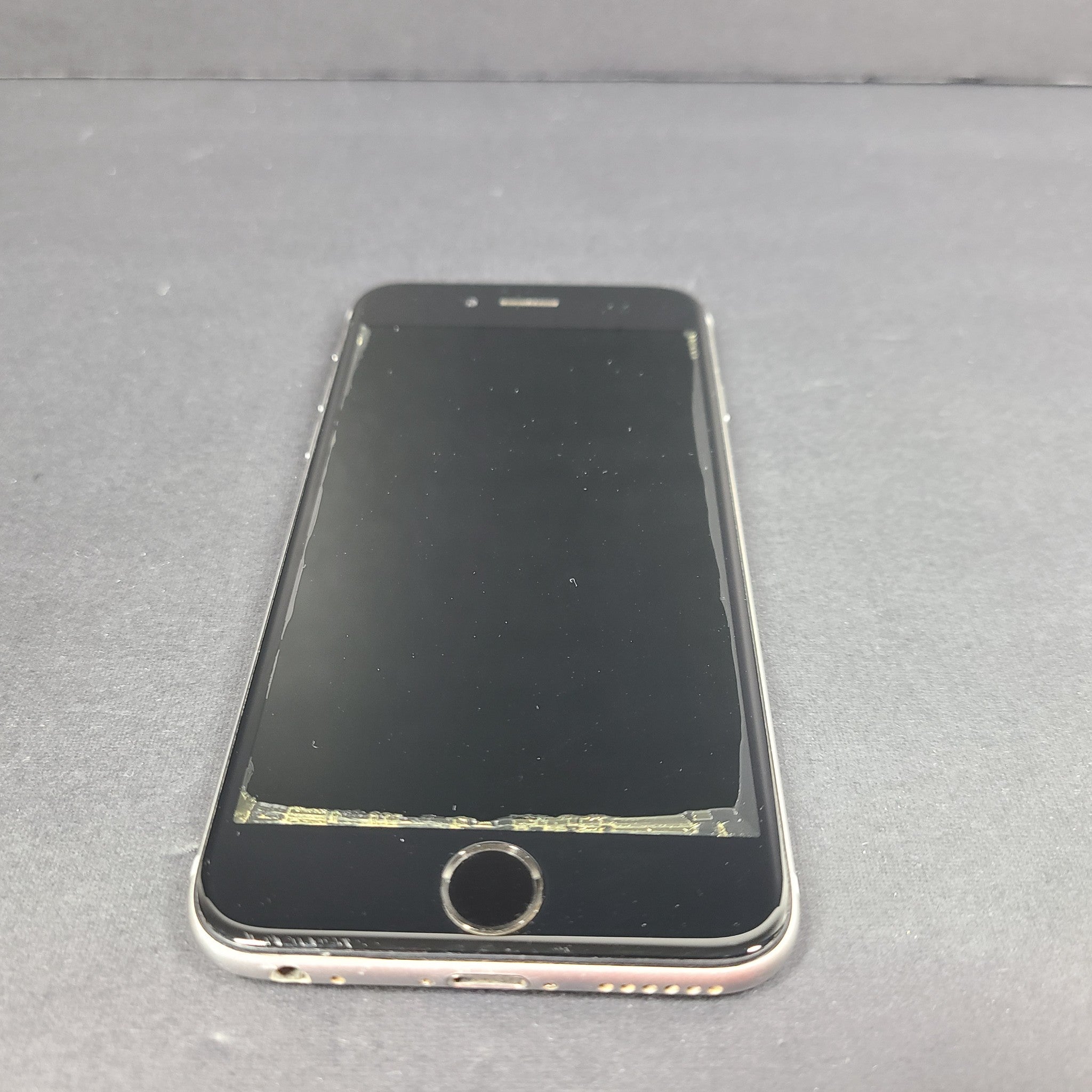 Apple iPhone 6 - 128 GB - Space Gray (Unlocked) A1549 (GSM) Smartphone READ V2