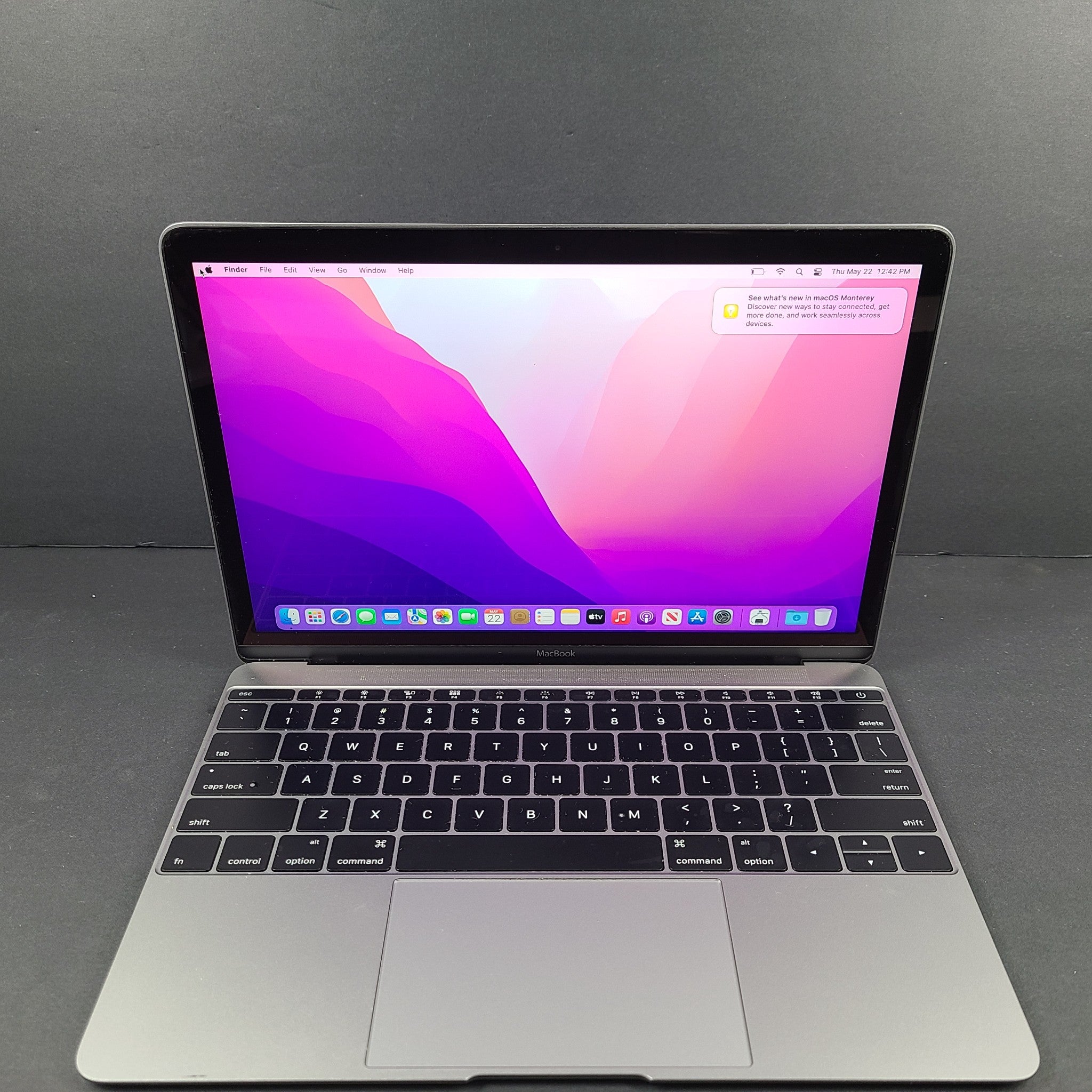 2016 Apple MacBook Retina A1534 12" Intel Core m3 - 256GB SSD 8GB RAM Space Gray