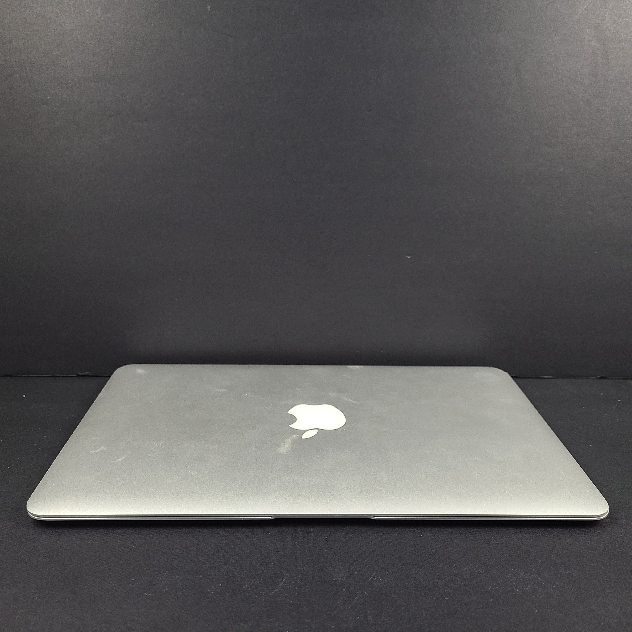 Early 2014 Apple MacBook Air Laptop A1465 11" Intel i5 @1.4GHz 128GB SSD 4GB RAM