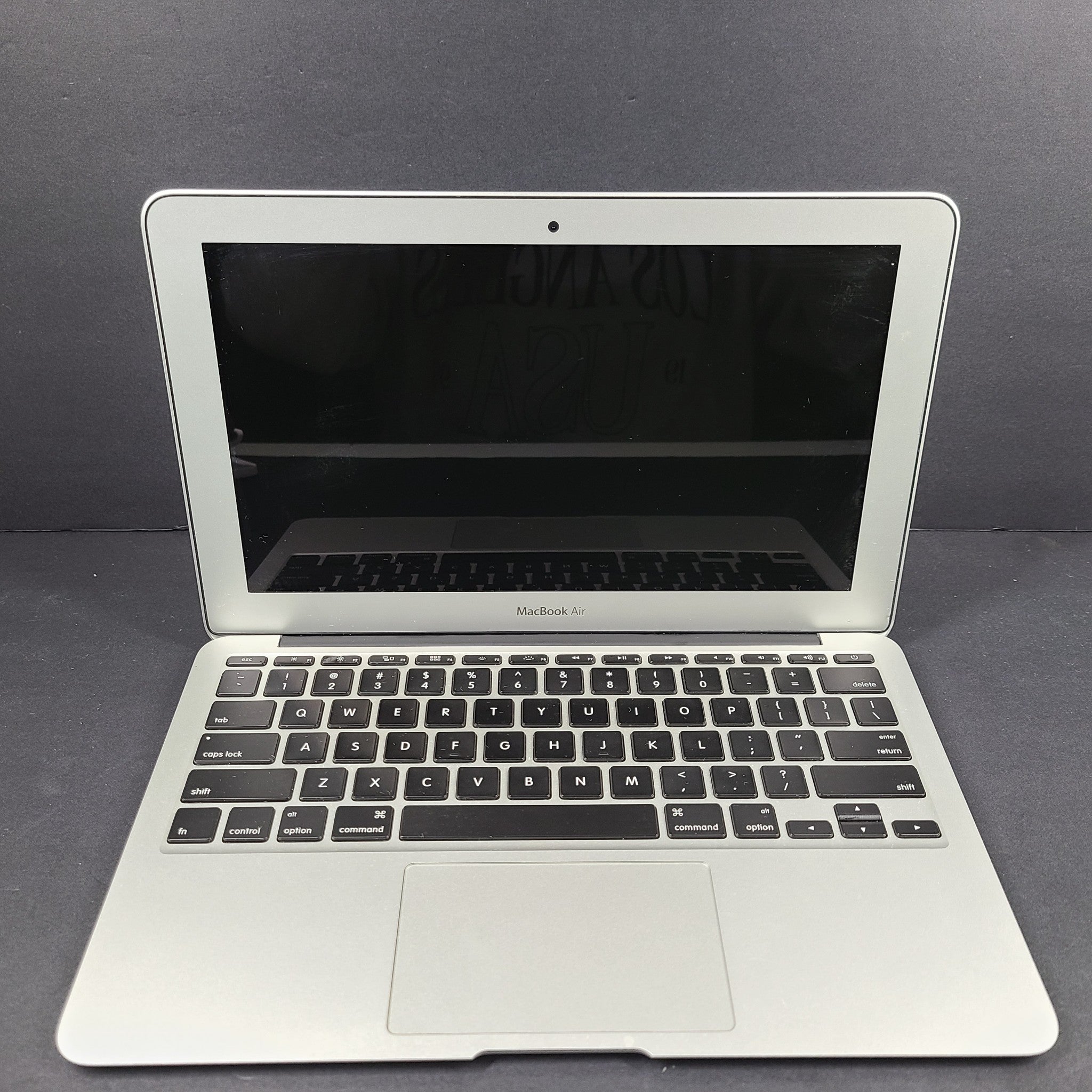 Early 2014 Apple MacBook Air Laptop A1465 11" Intel i5 @1.4GHz 128GB SSD 4GB RAM