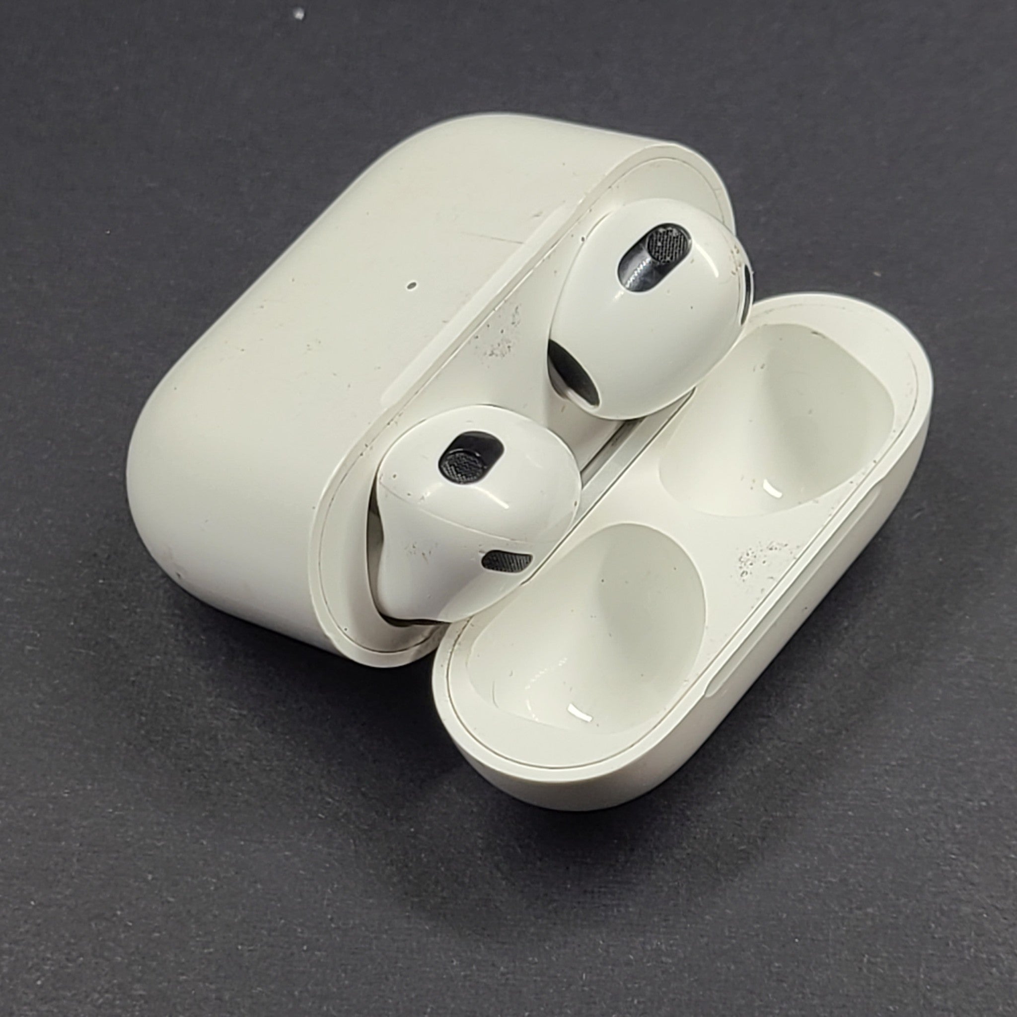 AirPods 3rd Gen (NOT PRO) (A2565 A2564) + MagSafe Charging Case A2566 - OEM READ