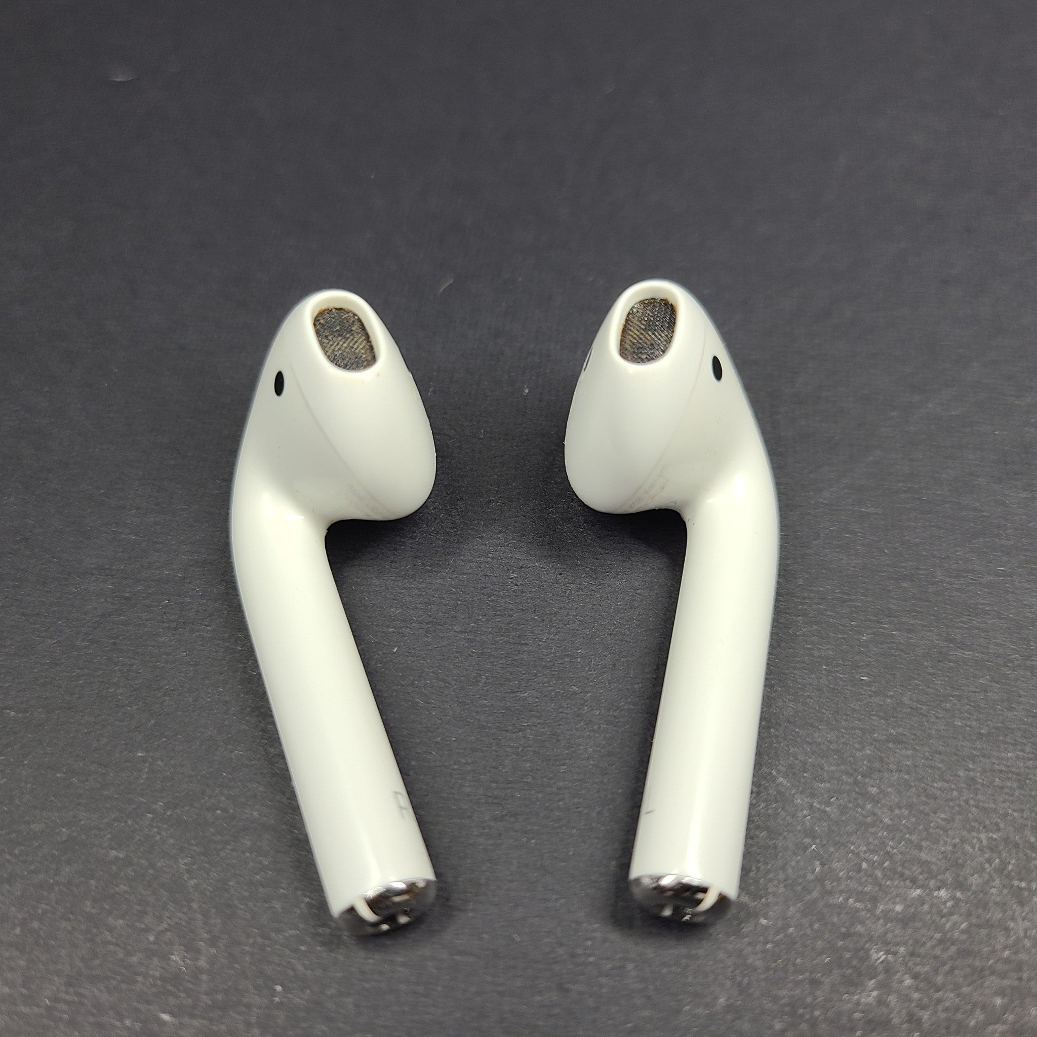 Apple AirPods 2nd Generation with Charging Case A1602 A2032 A2031 –Genuine Apple