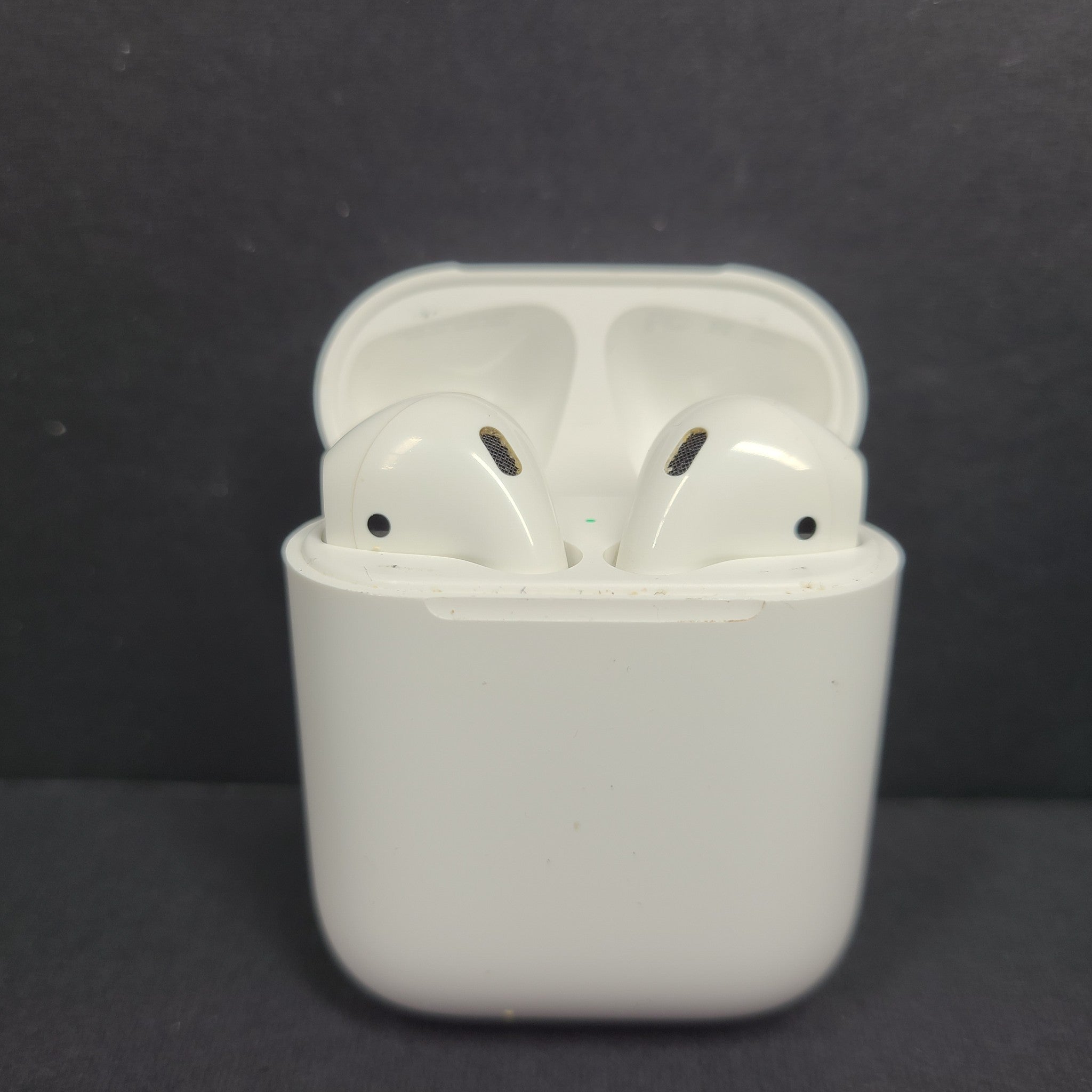 Apple AirPods 1st 2nd Gen Earpods and Charging Case Lightning A1602 GENUINE