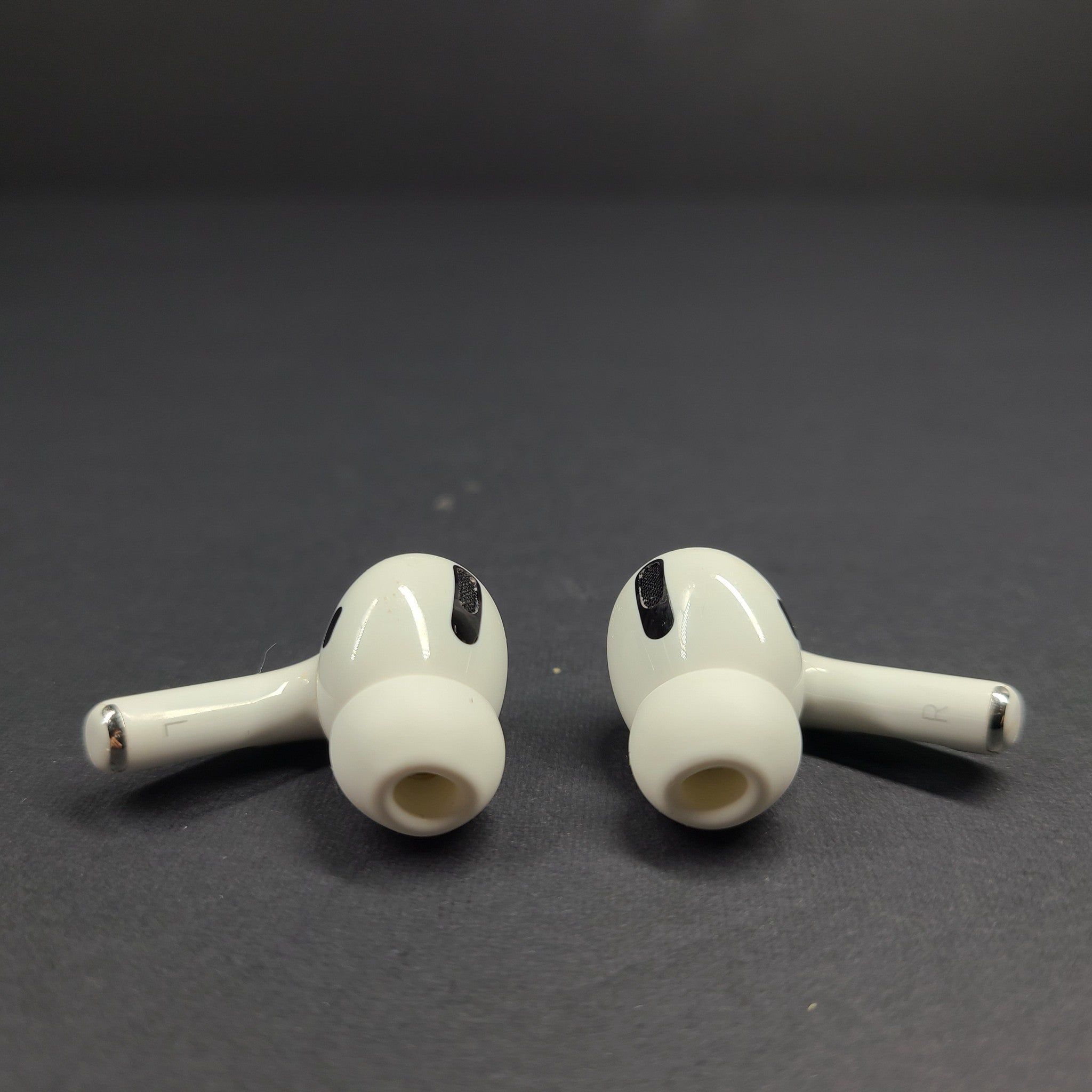 Apple Airpods Pro 1st Gen. Complete Set Original Apple A2190 2084 A2083