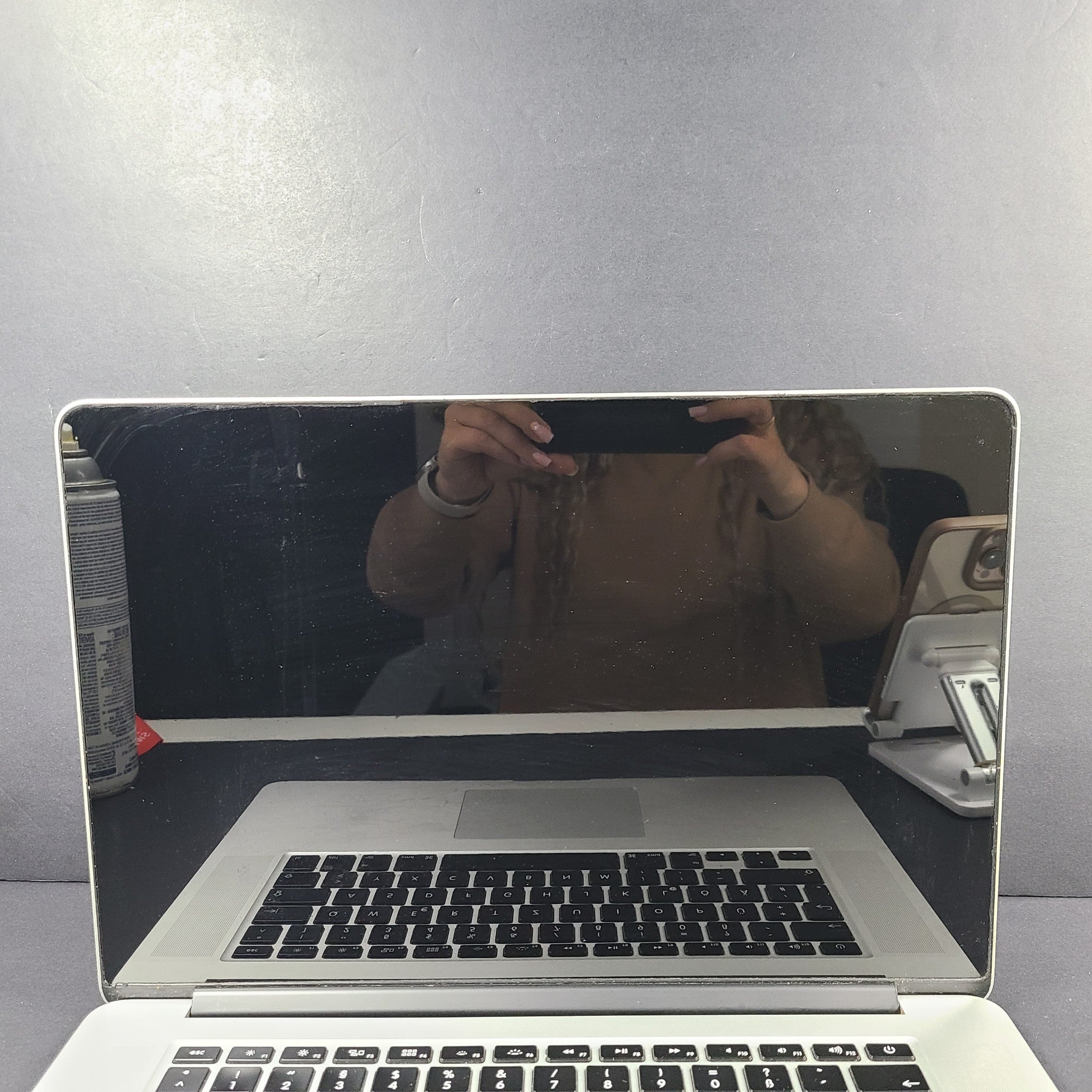 2014 Apple Macbook 15" A1398 (Intel i7, 1TB SSD, 16GB) Silver READ FOR PARTS