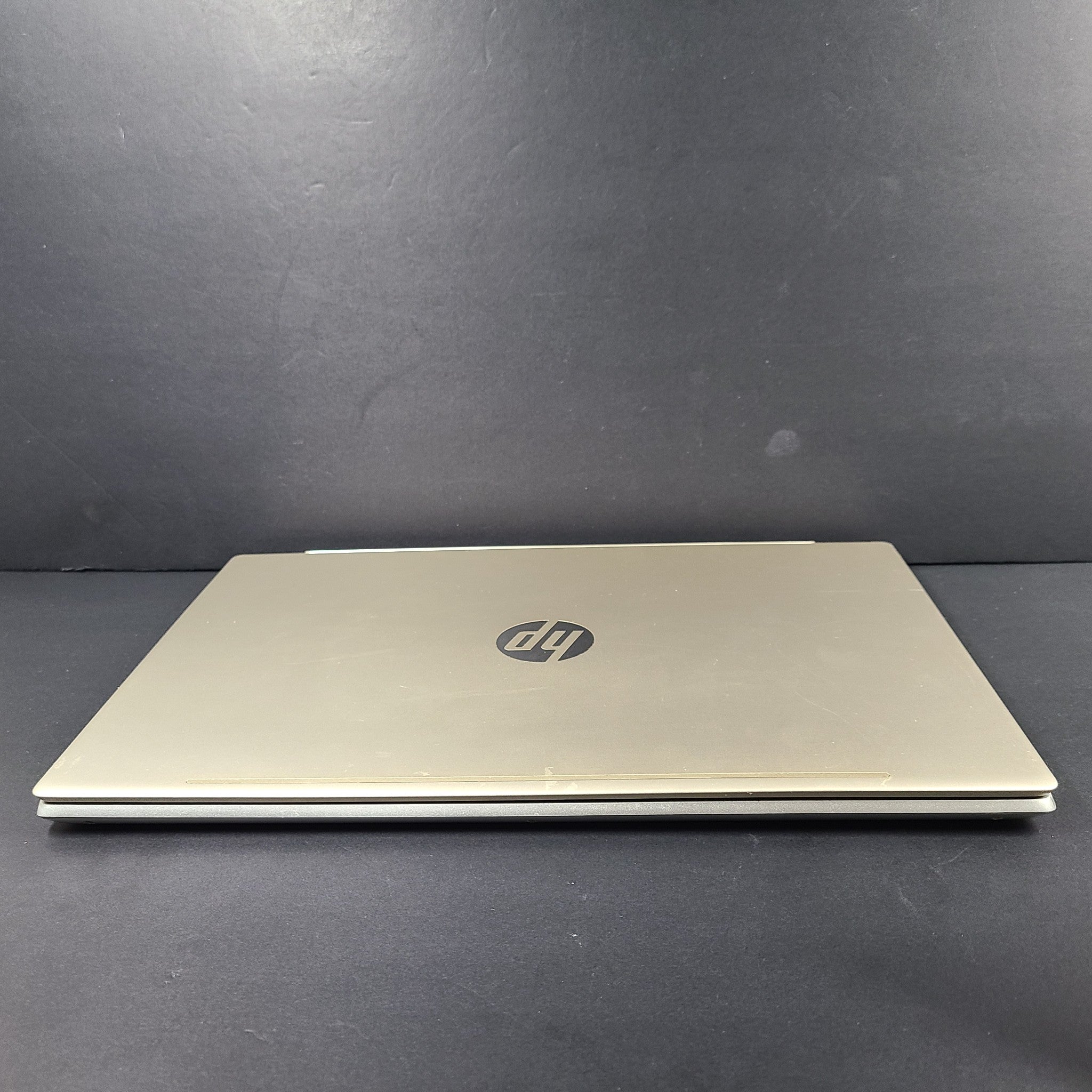 HP Pavilion 15-cw0007la 15.6" Laptop AMD Ryzen 3 2300U 256GB SSD 12GB RAM Silver