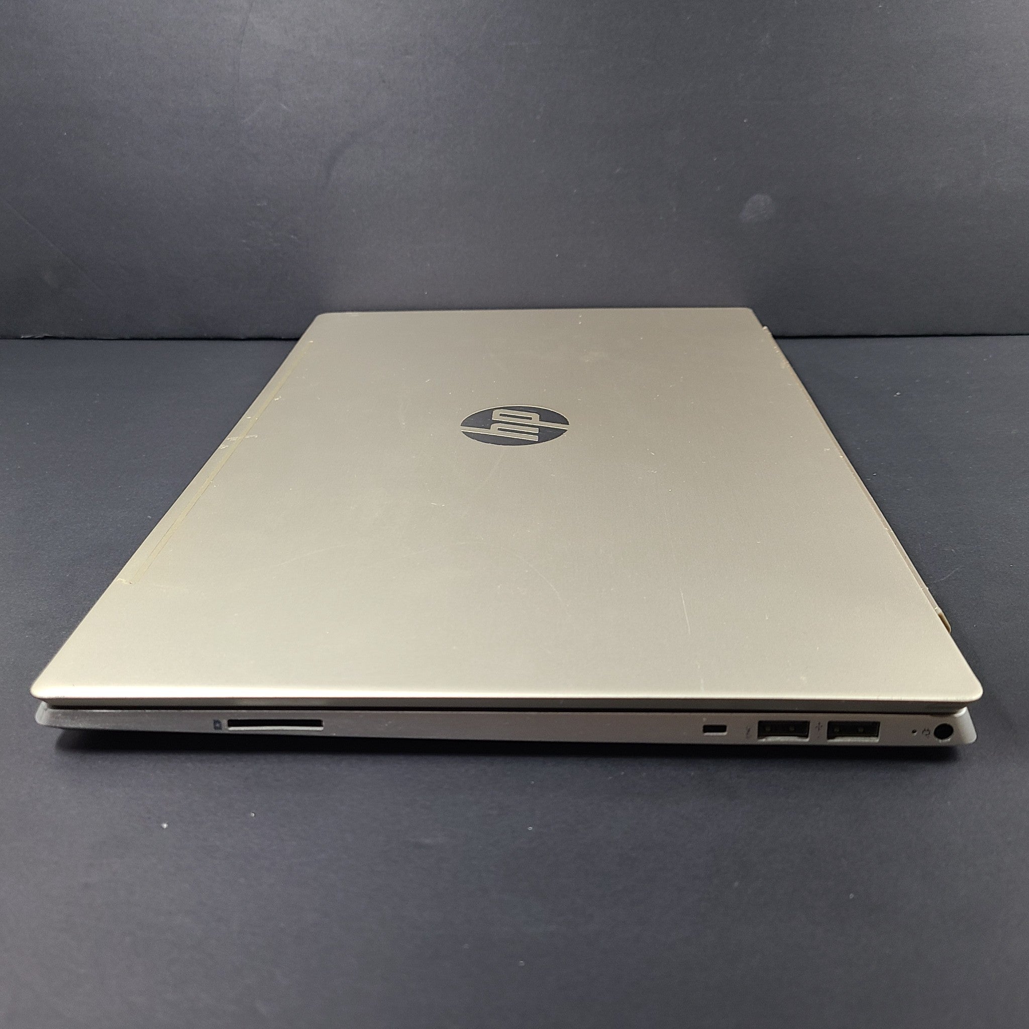 HP Pavilion 15-cw0007la 15.6" Laptop AMD Ryzen 3 2300U 256GB SSD 12GB RAM Silver