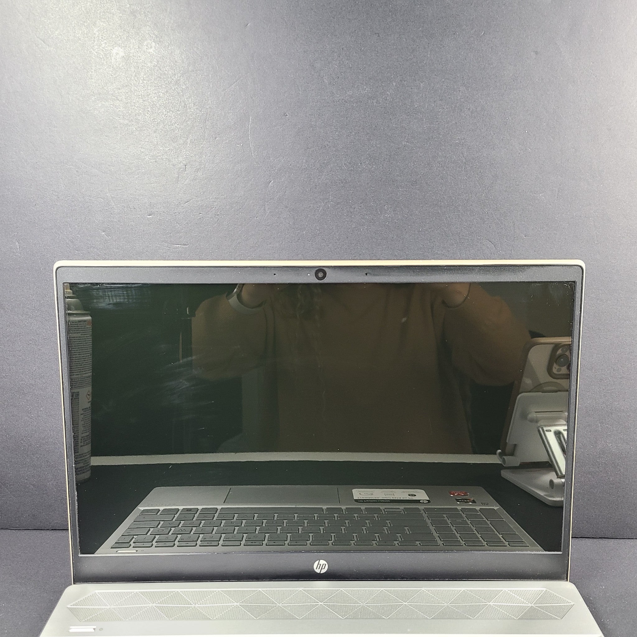HP Pavilion 15-cw0007la 15.6" Laptop AMD Ryzen 3 2300U 256GB SSD 12GB RAM Silver