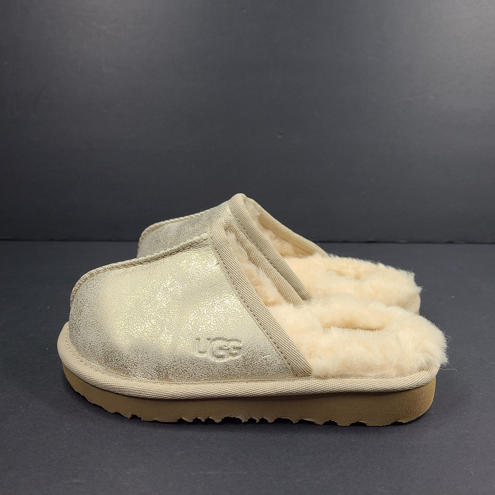 UGG Toddler Kid Keegan Metallic UGGplush Faux Fur Lined Slipper Gold Size 10