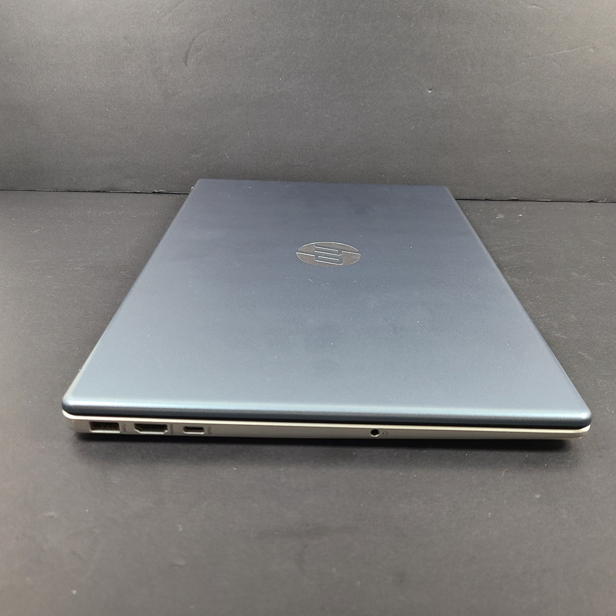 HP Laptop 15-fd0003ca 15.6" Laptop - Intel i5-1335U - 1TB SSD 8GB RAM - Silver