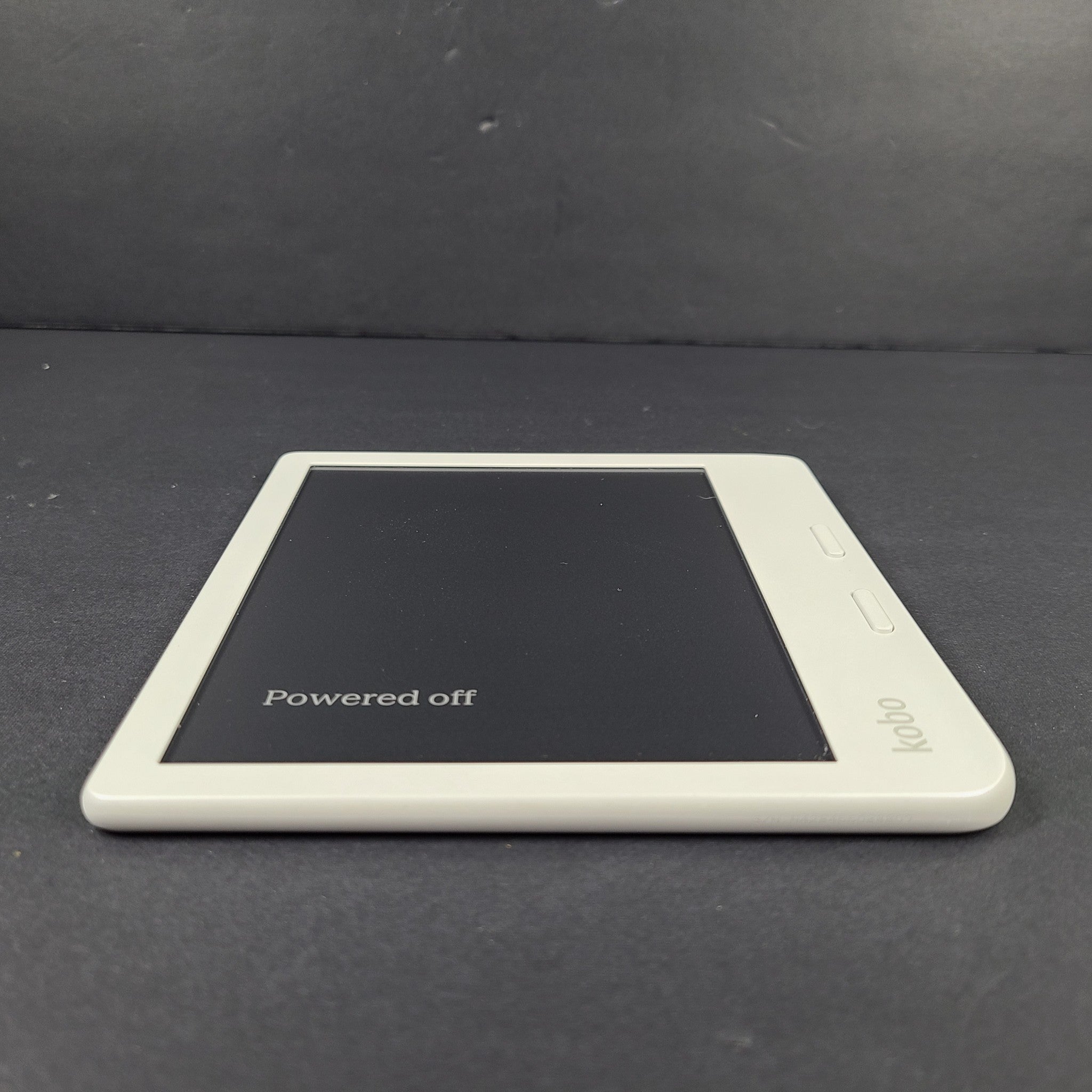 Kobo Libra Colour N428 - 32GB - Wi-Fi - 7in - eReader eBook Reader - White