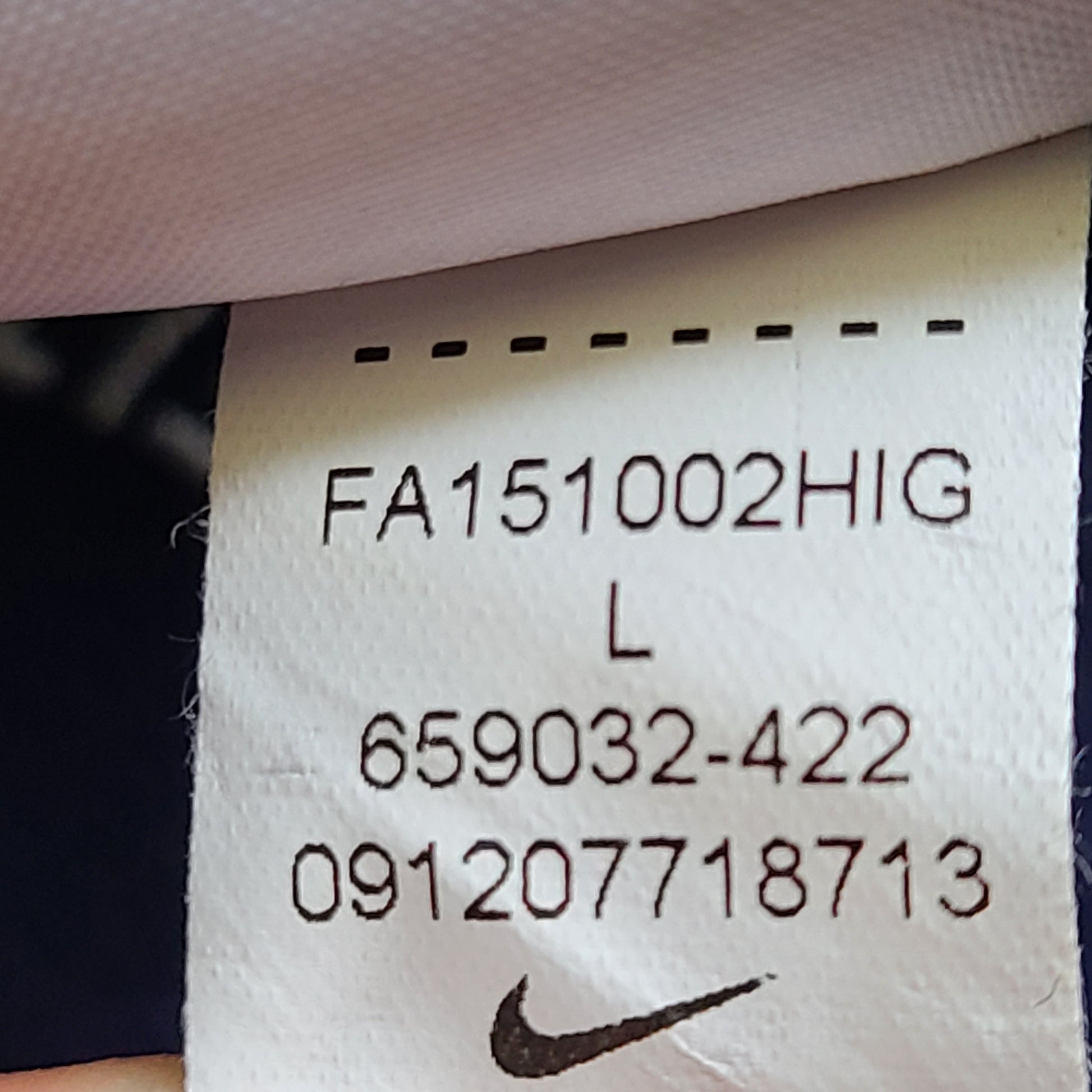 FC Barcelona 2015 youth home jersey in red and navy with Qatar Airways and UNICEF logos visible.